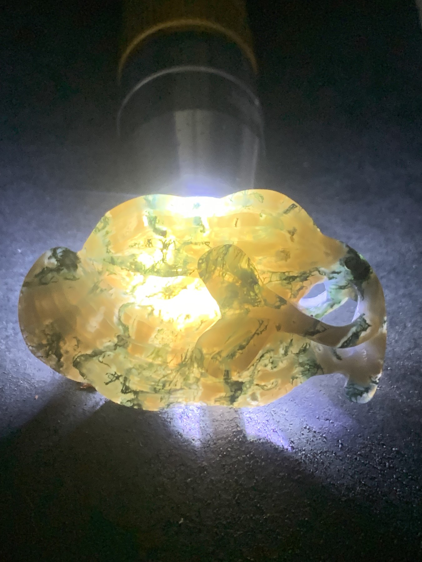 天然高玉化水草玛瑙雕刻苦瓜吊坠一个，