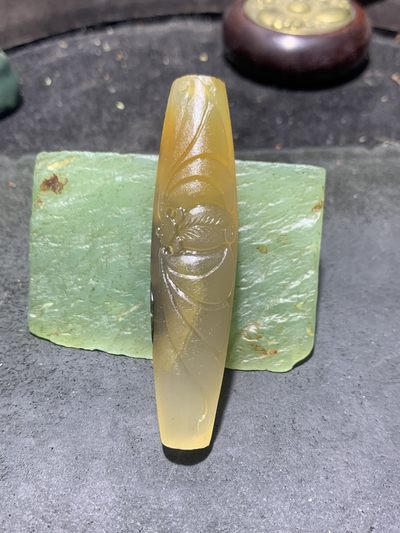 精美亚光高玉化巴西玛瑙手工俏色巧雕蝙蝠钱币随形大吊坠（把件）一个！ - 精美亚光高玉化巴西玛瑙手工俏色巧雕蝙蝠钱币随形大吊坠（把件）一个！