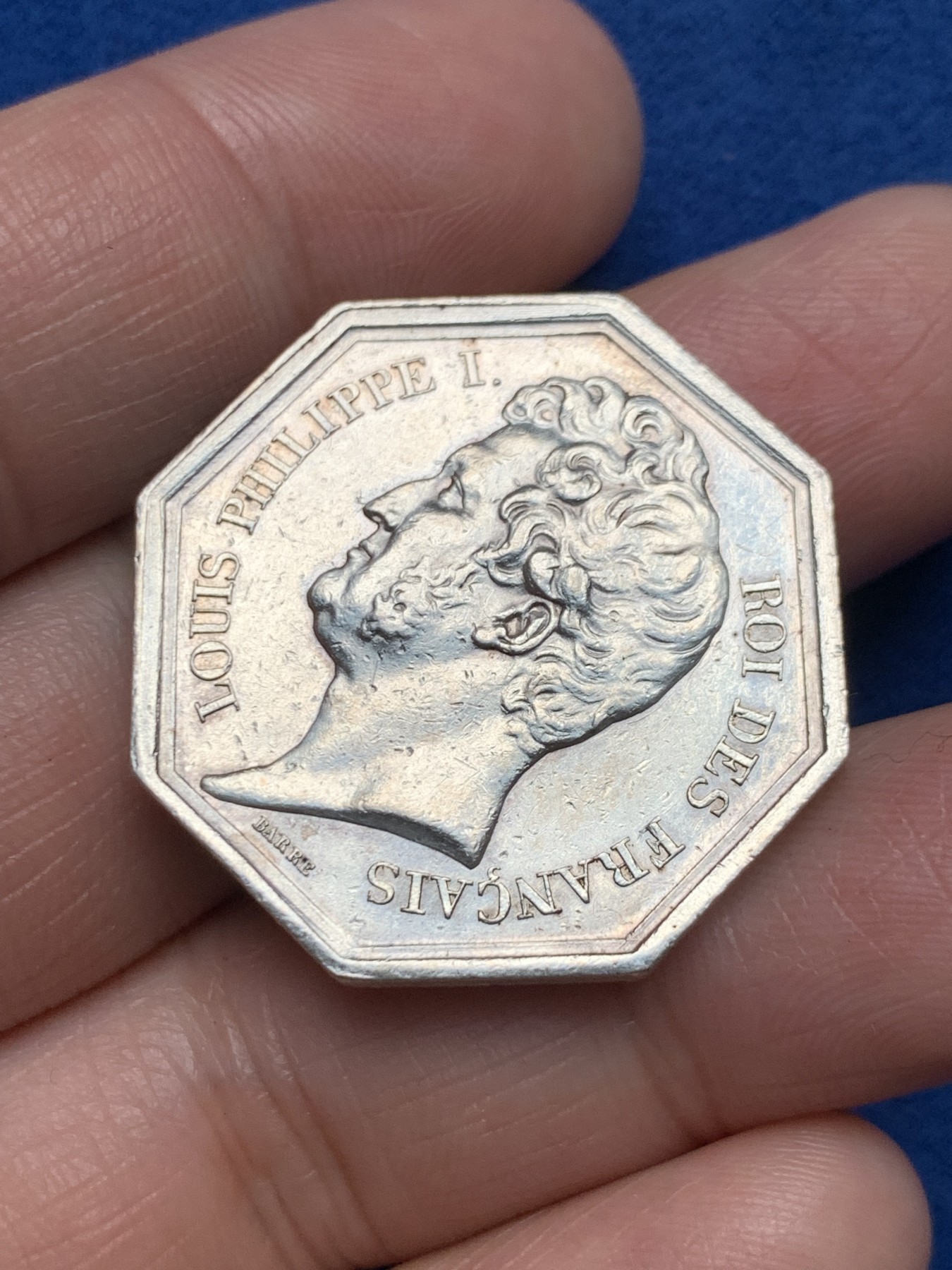 《竞宝斋》第250场-周日，周一 ，周二3场连拍 (全场包邮) 法国路易·菲利普时期巴约讷商会八角银质代币，13.08g，30.7mm，1832-1841年神灯边铭