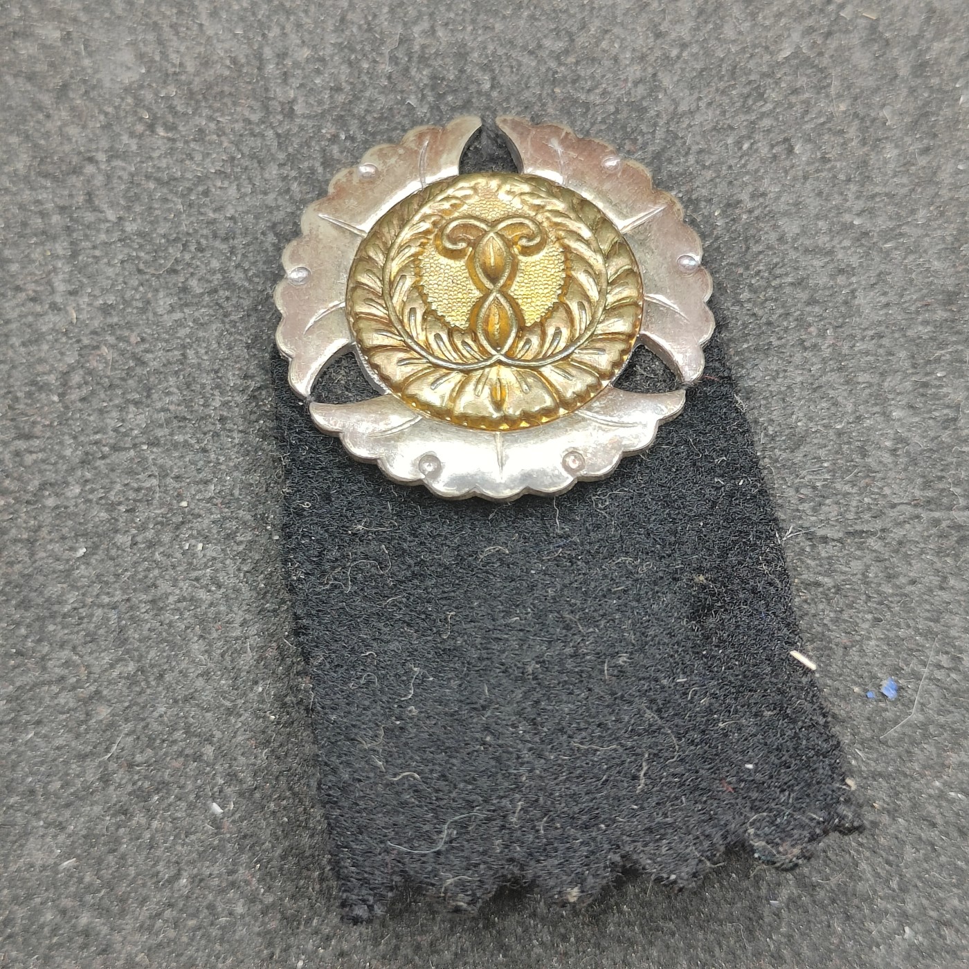 全场0元起拍 第140期 咸鱼国勋章拍卖专场 3月20日（周三）下午6：00开始 日本战前 真宗大谷派徽章