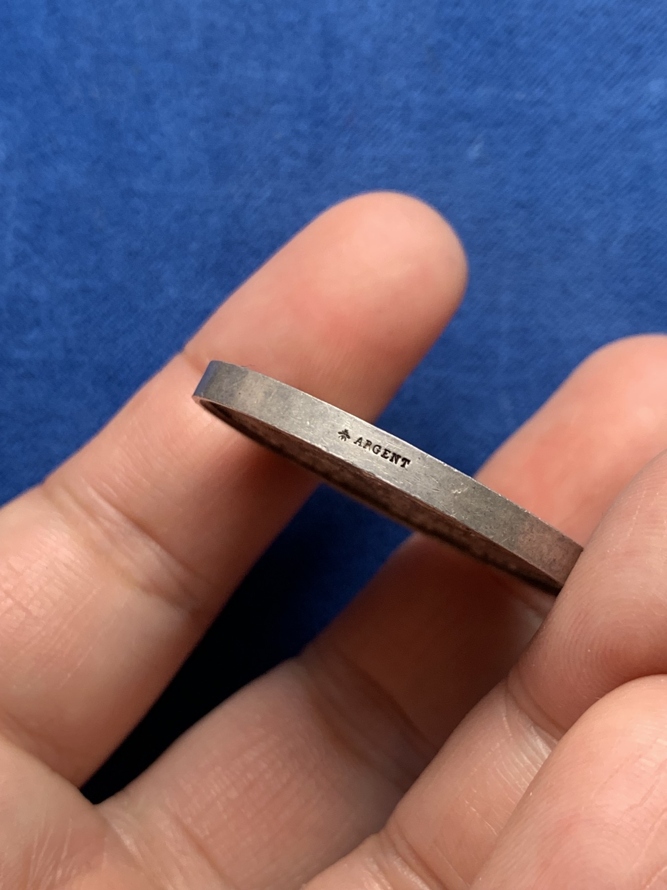 《竞宝斋》第250场-周日，周一 ，周二3场连拍 (全场包邮) 法国波尔多海上保险公司银质jeton，20.29g，35.2mm，蜜蜂边铭，状态非常好