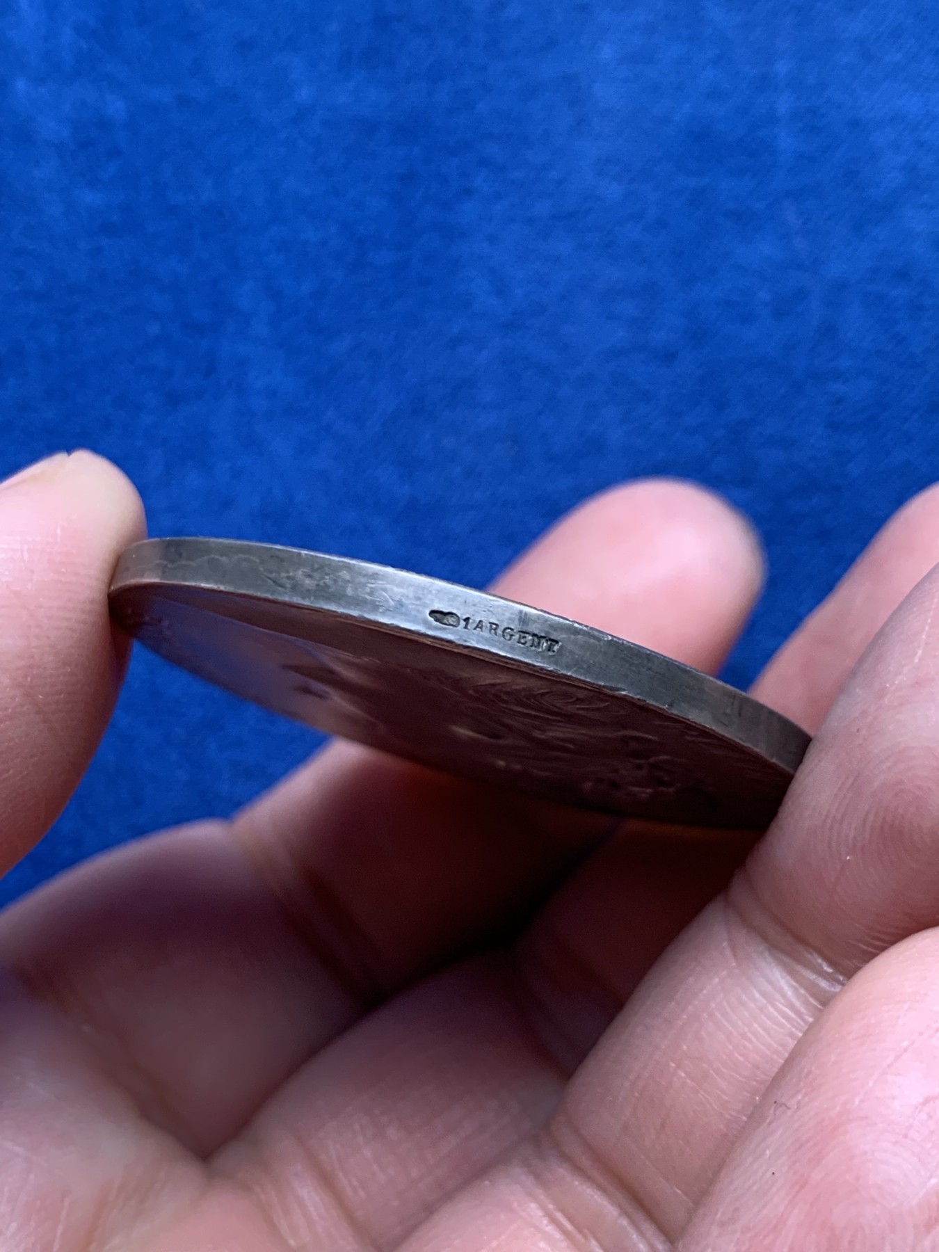 《竞宝斋》第250场-周日，周一 ，周二3场连拍 (全场包邮) 法国司法协助办公室颁发的银质奖章，37.34g，40.8mm，边铭：丰饶角1argent