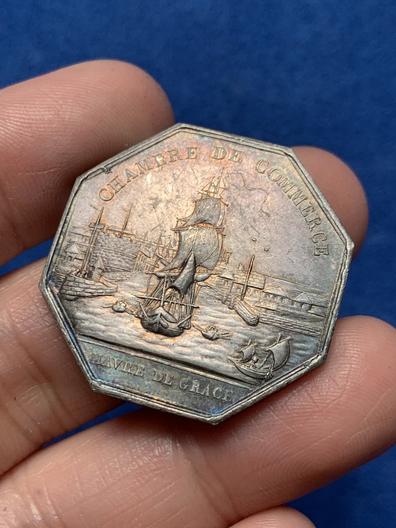 《竞宝斋》第250场-周日，周一 ，周二3场连拍 (全场包邮) 法国勒阿弗尔商会八角银质jeton，14.03g，31.8mm，神灯边铭