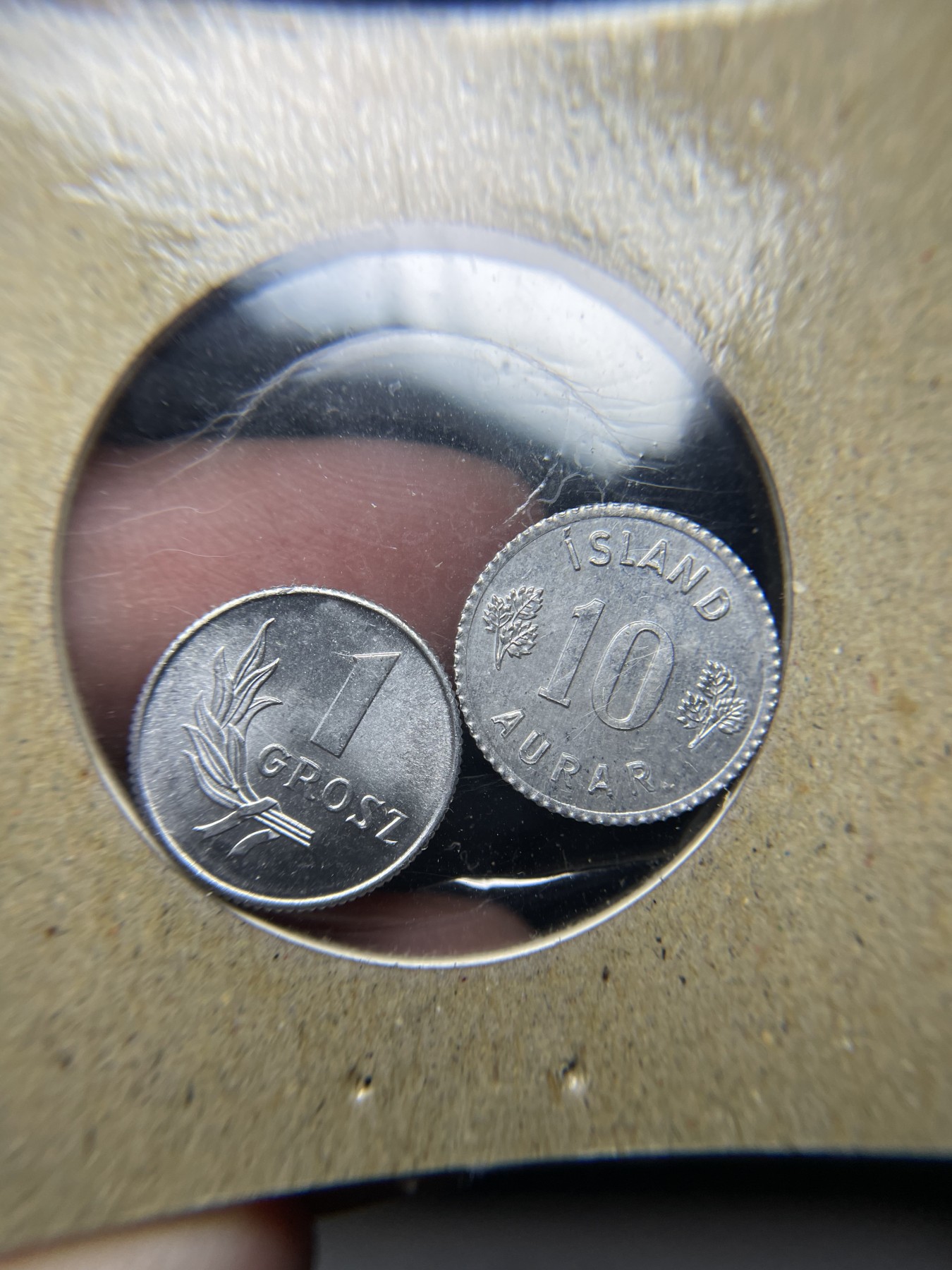 2024年集古藏今外币拍卖第二期-第5场（总第15拍） 1949、1970年波兰、冰岛2枚