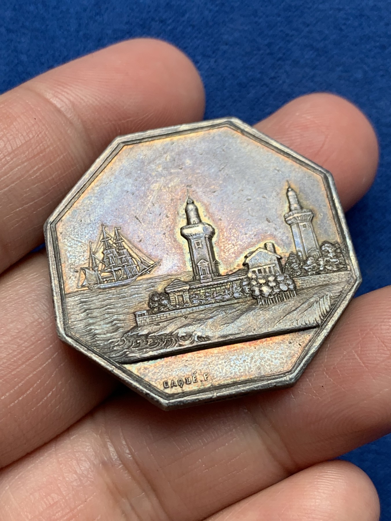 《竞宝斋》第250场-周日，周一 ，周二3场连拍 (全场包邮) 法国勒阿弗尔海上保险公司八角银章，18.93g，36mm，手指边铭