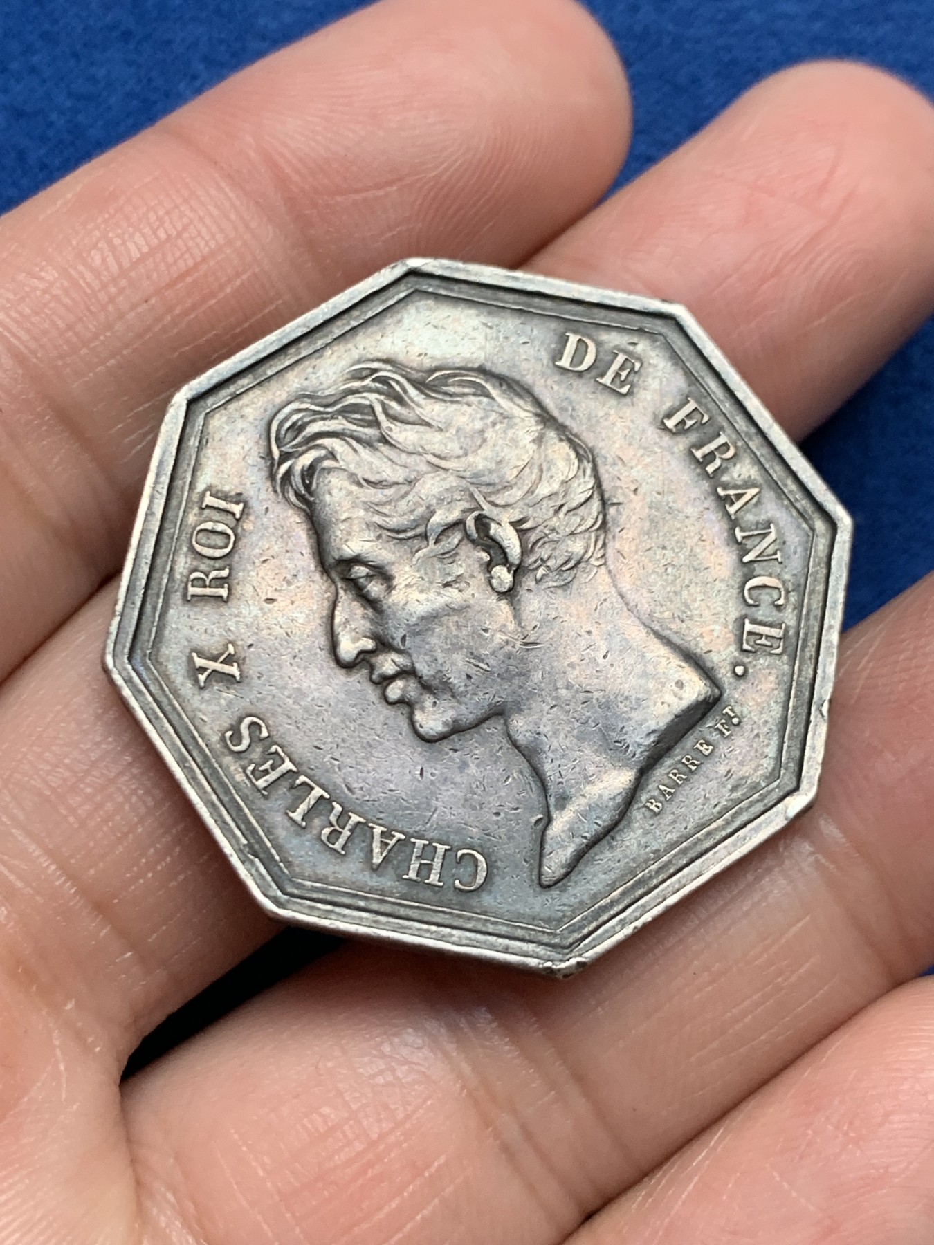 《竞宝斋》第250场-周日，周一 ，周二3场连拍 (全场包邮) 法国1826年格勒内尔港和桥梁八角代用银币，20.99g，36mm，早期无边铭