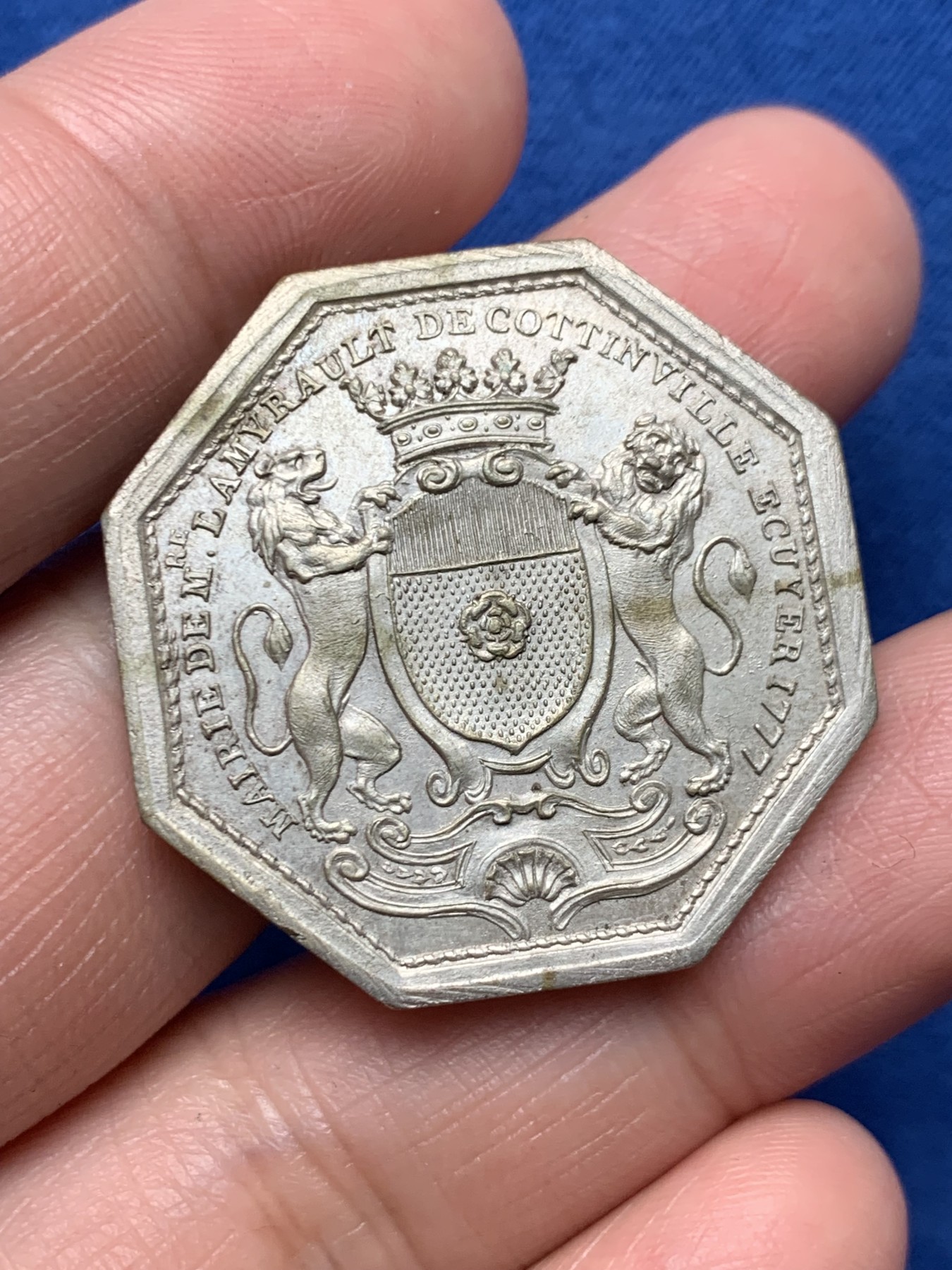 《竞宝斋》第250场-周日，周一 ，周二3场连拍 (全场包邮) 法国奥尔良市长八角银质代币，16.52g，33.3mm，无边铭