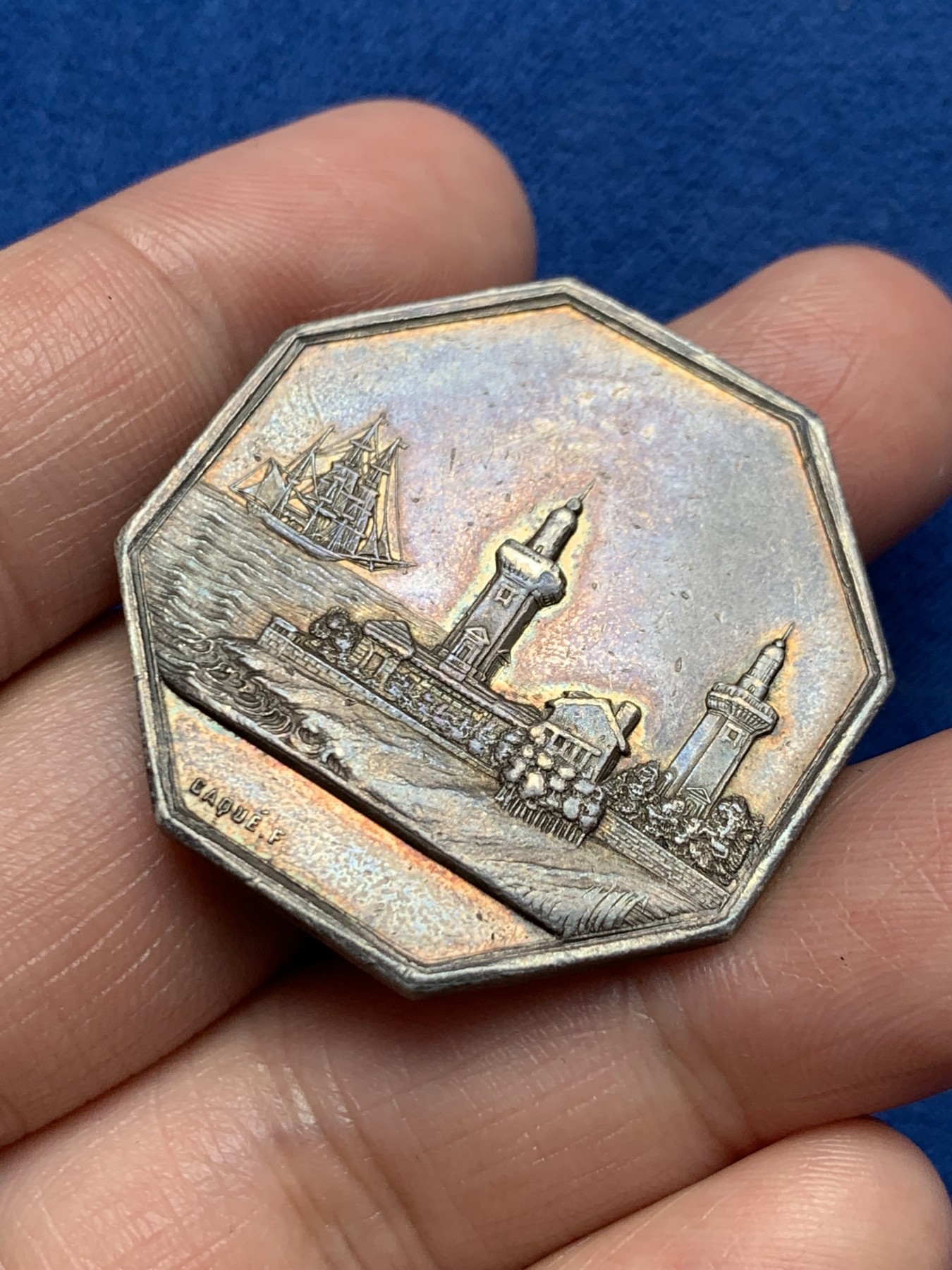 《竞宝斋》第250场-周日，周一 ，周二3场连拍 (全场包邮) 法国勒阿弗尔海上保险公司八角银章，18.93g，36mm，手指边铭