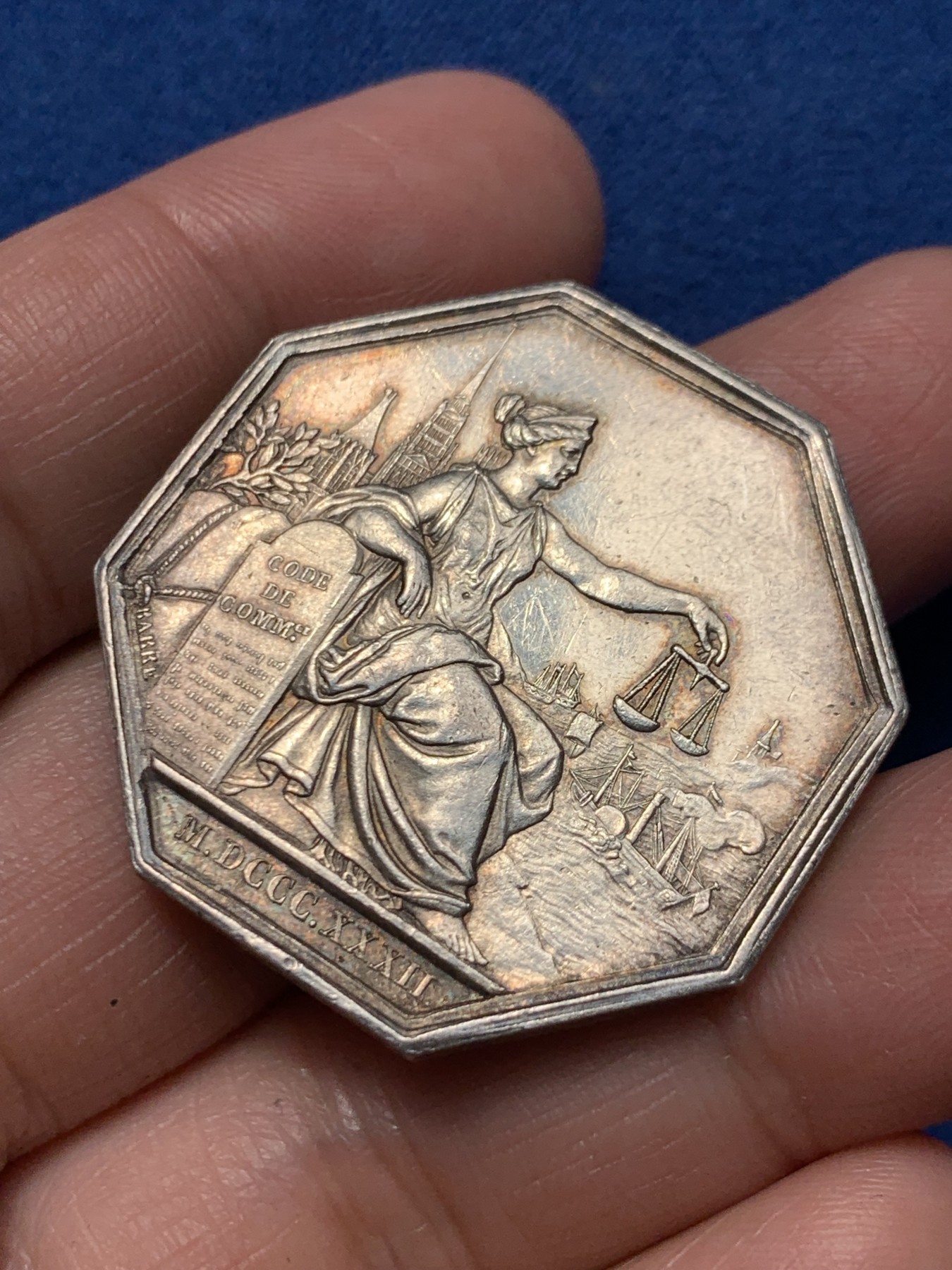 《竞宝斋》第250场-周日，周一 ，周二3场连拍 (全场包邮) 法国鲁昂商事法庭八角银质代币，19.59g，36mm，油灯边铭