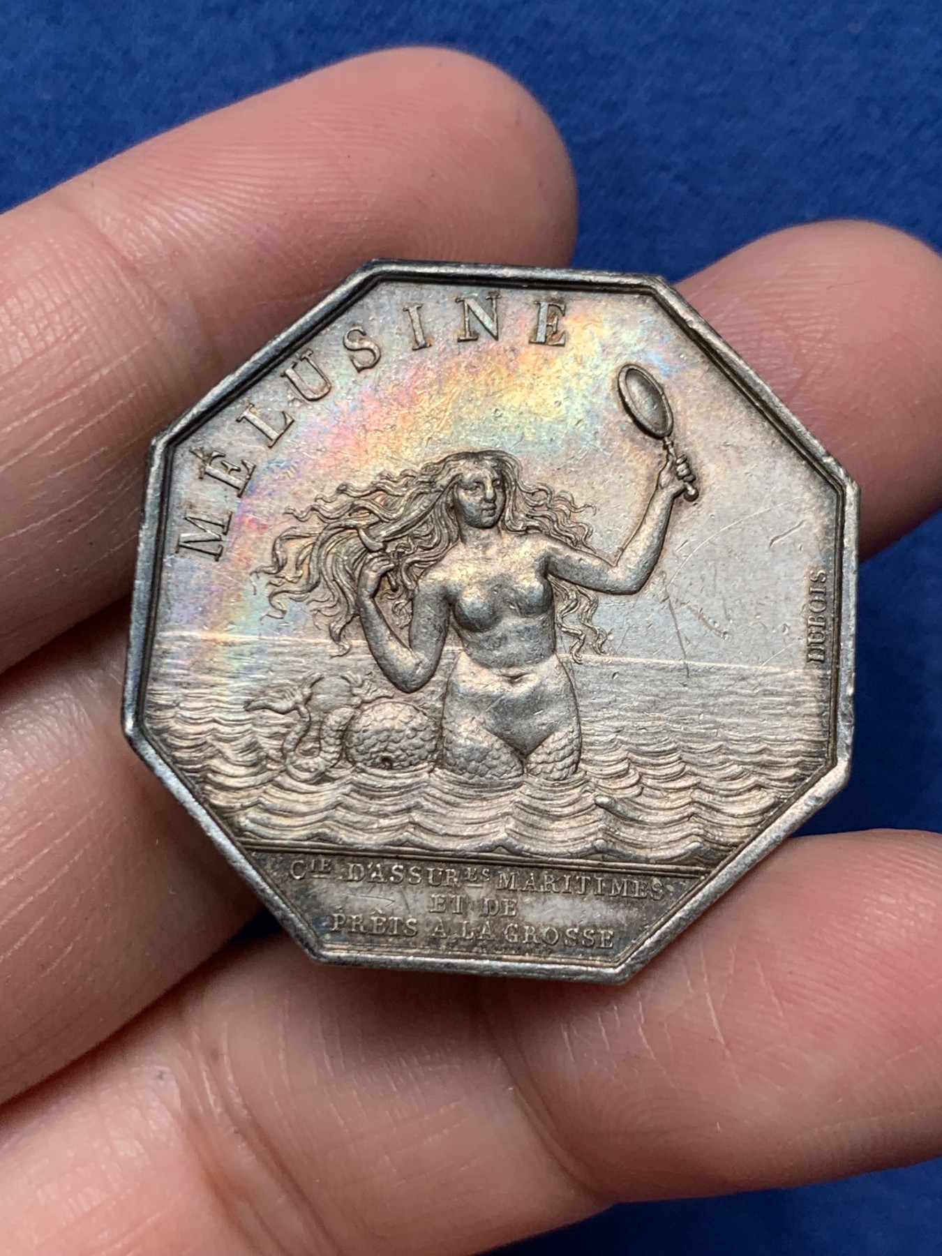《竞宝斋》第250场-周日，周一 ，周二3场连拍 (全场包邮) 法国海上保险与贷款公司八角银jeton，彩虹包浆与海上梳洗的梅卢辛相得益彰，17.38克，33.3毫米，1832-1841油灯边铭