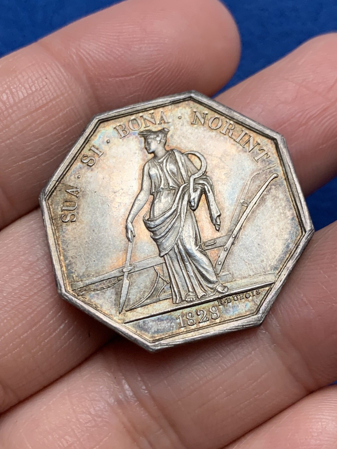 《竞宝斋》第250场-周日，周一 ，周二3场连拍 (全场包邮) 法国八角银章，卢瓦尔农业、园艺、渔业、狩猎和皇家农业学会，12.02g，30.7mm，1842-1845年船首边铭，黄油底光