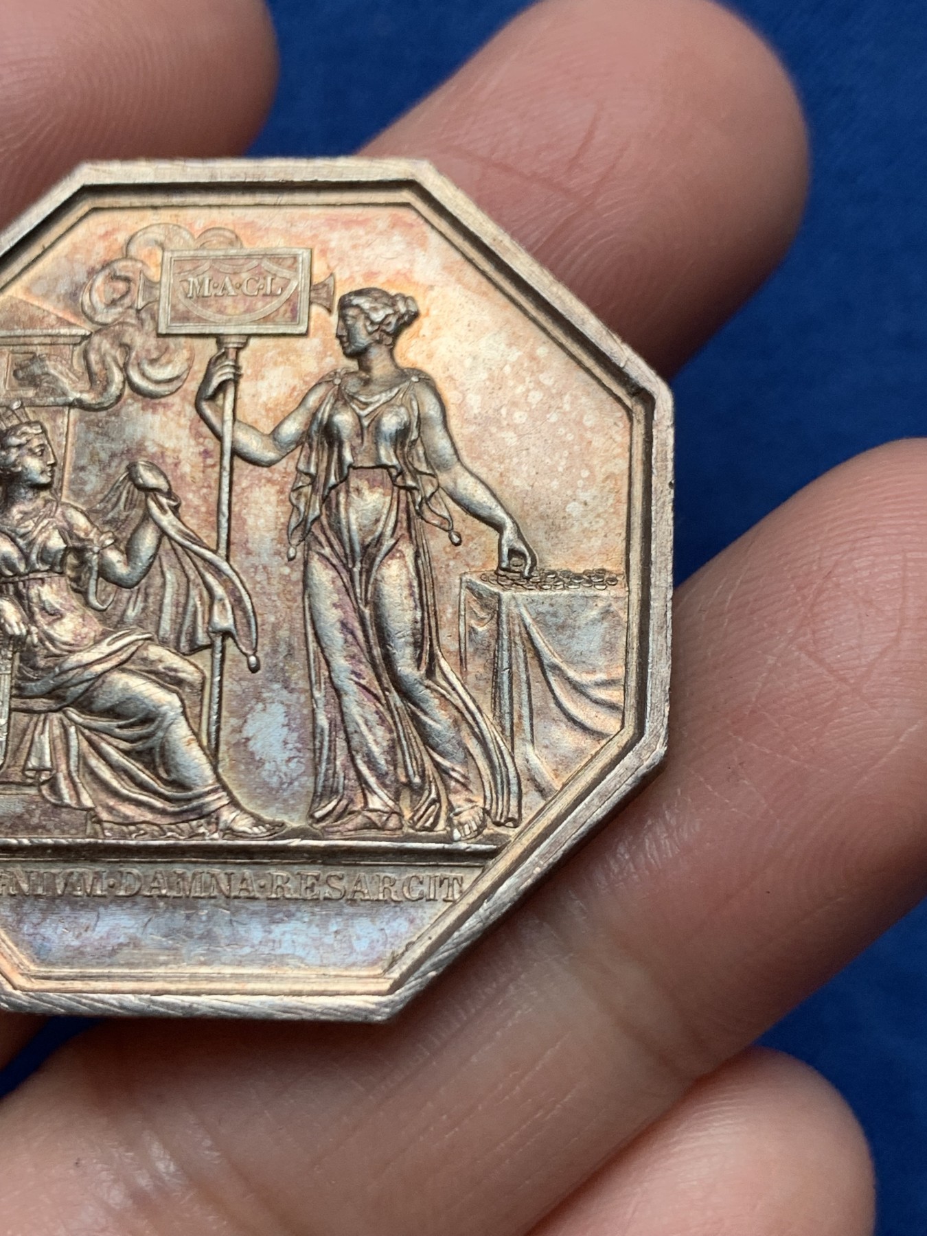 《竞宝斋》第250场-周日，周一 ，周二3场连拍 (全场包邮) 法国八角银章，巴黎火灾保险公司，22.81g，35.8mm，蜜蜂边铭