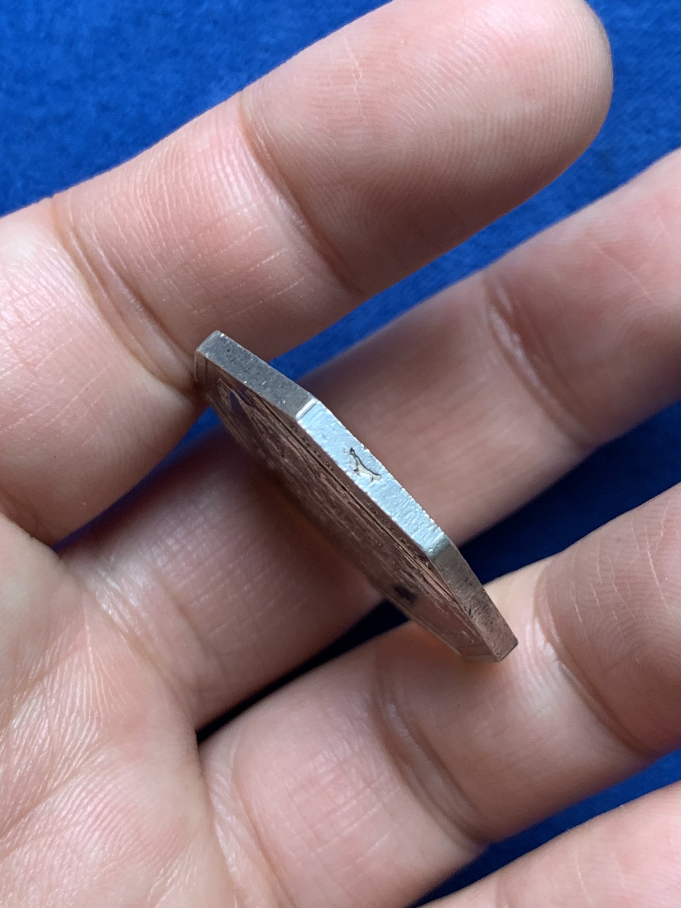 《竞宝斋》第250场-周日，周一 ，周二3场连拍 (全场包邮) 法国路易·菲利普时期巴约讷商会八角银质代币，13.08g，30.7mm，1832-1841年神灯边铭