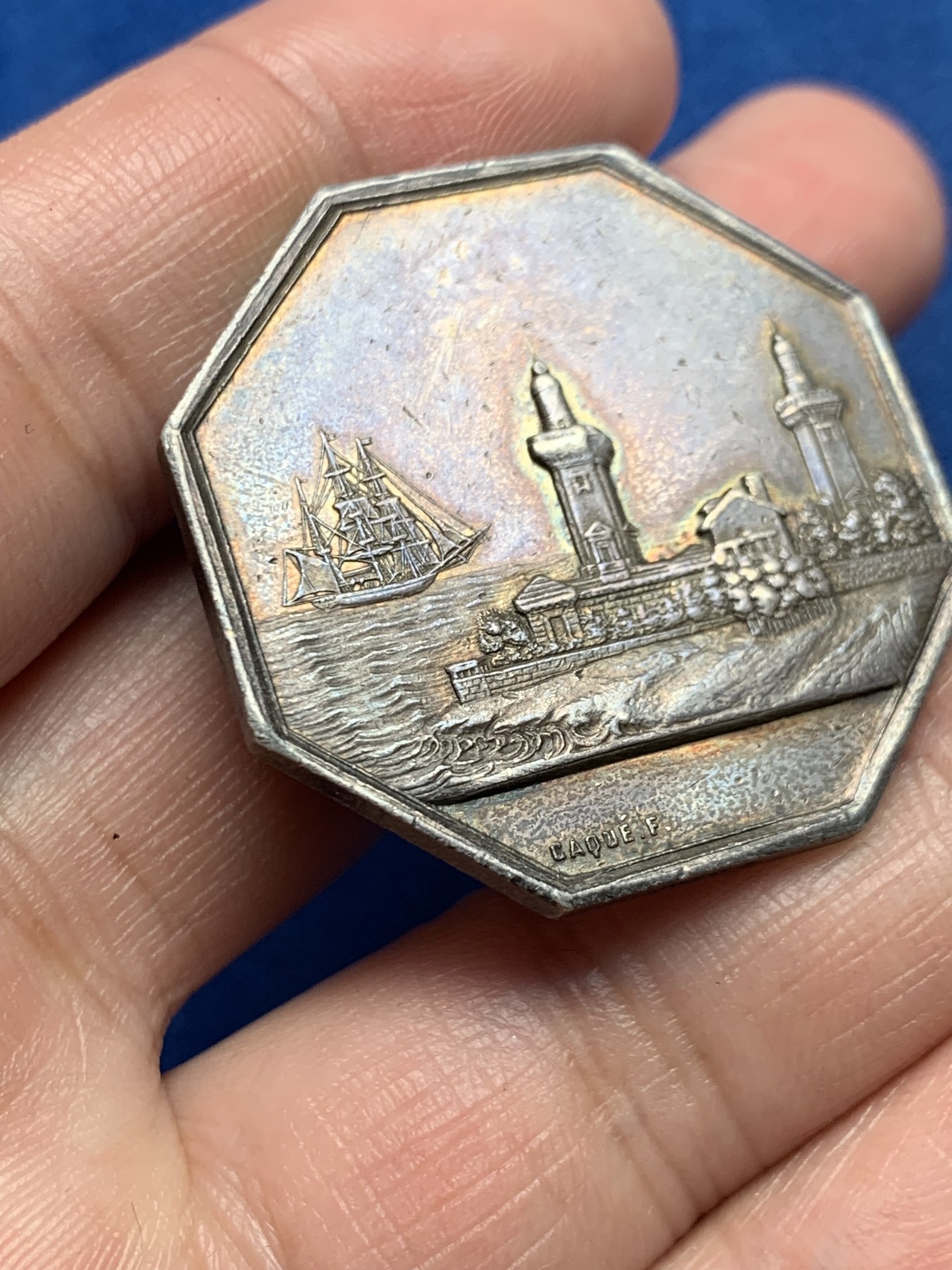 《竞宝斋》第250场-周日，周一 ，周二3场连拍 (全场包邮) 法国勒阿弗尔海上保险公司八角银章，18.93g，36mm，手指边铭