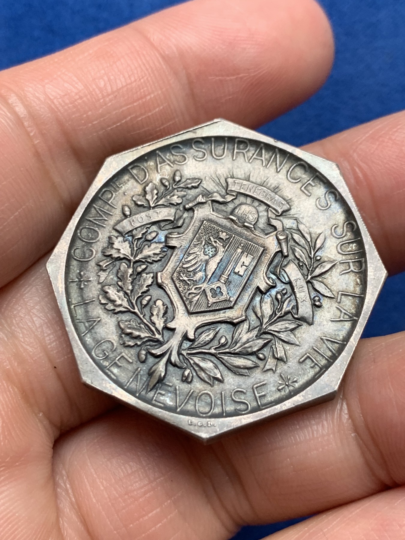 《竞宝斋》第250场-周日，周一 ，周二3场连拍 (全场包邮) 瑞士播种八角银章，24.71g，33.8mm，厚重 无边铭