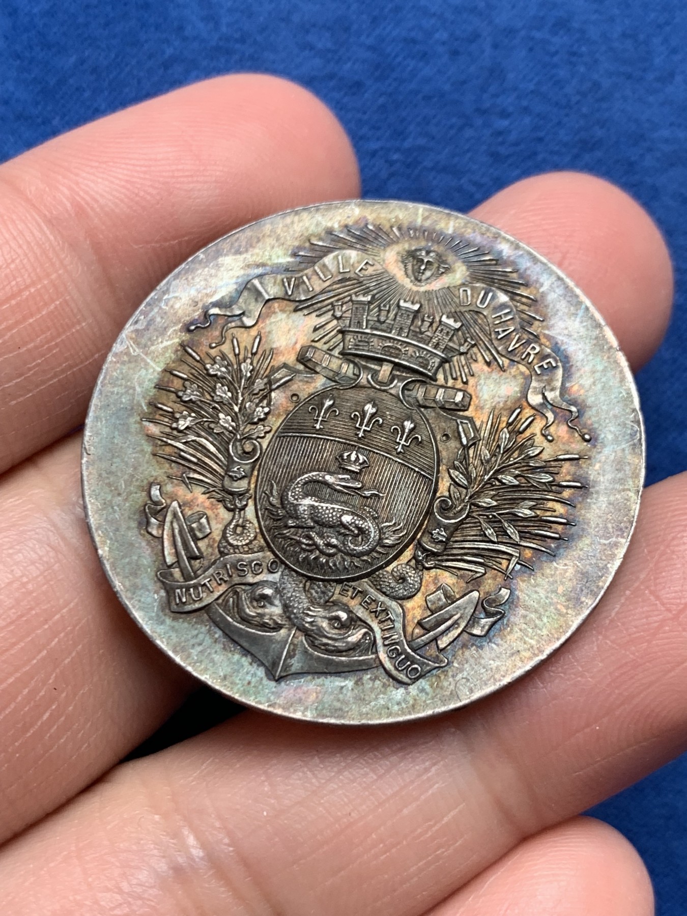 《竞宝斋》第250场-周日，周一 ，周二3场连拍 (全场包邮) 法国1898年勒阿弗尔市音乐剧比赛银章，16.28g，36.5mm，边铭：菱形+野猪头和0.950含银