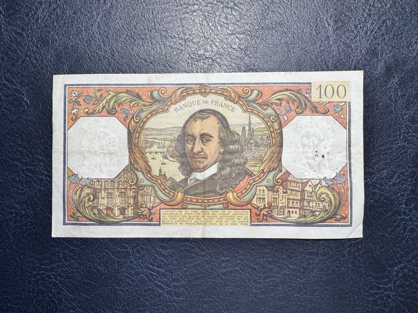 收藏联盟Quantum Auction 第331期拍卖  法国1967年100法郎 品相如图 有针孔 倒置号 剧作家高乃依
