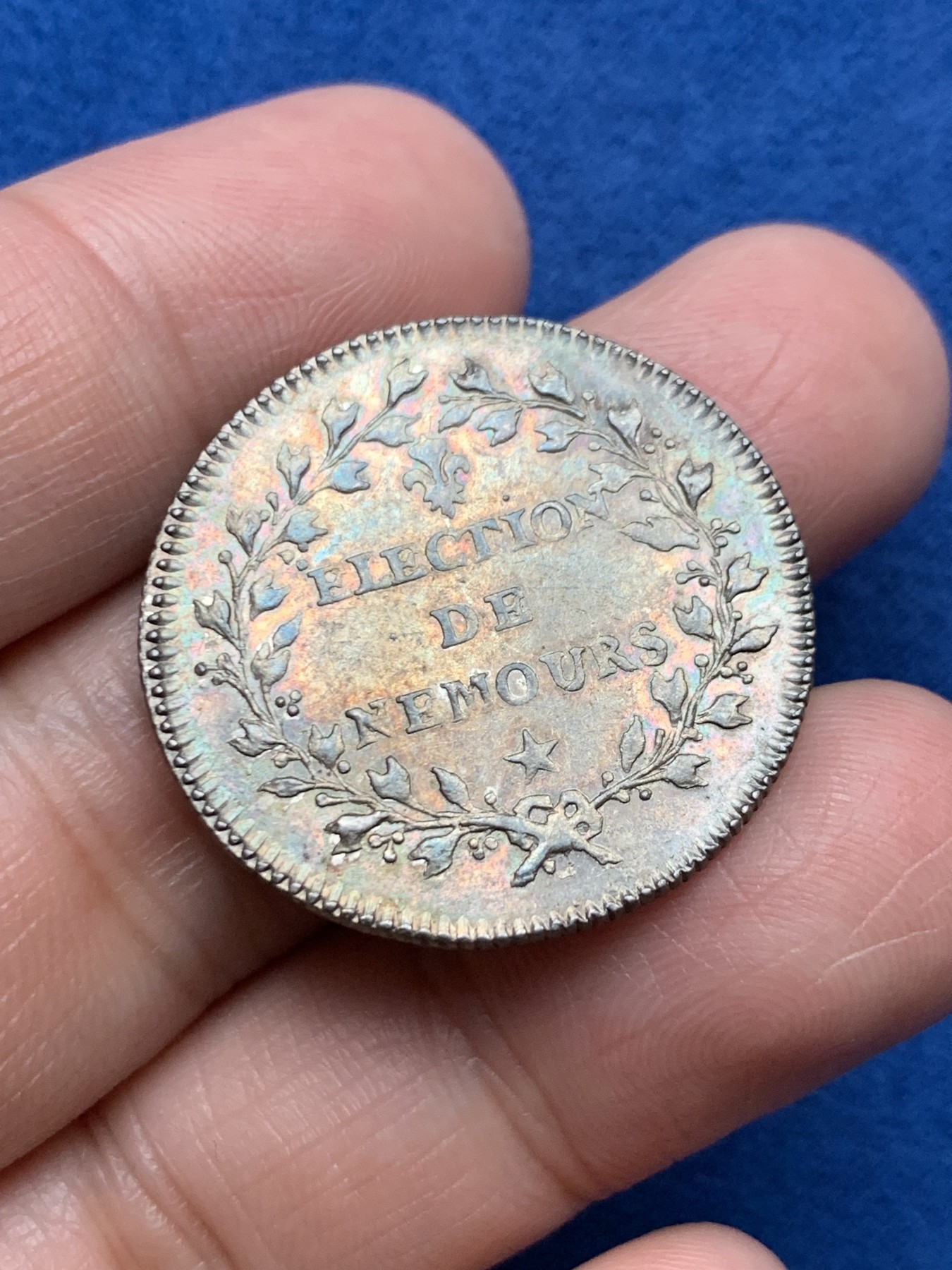 《竞宝斋》第250场-周日，周一 ，周二3场连拍 (全场包邮) 法国路易十六时期银质代币，法兰西岛内穆尔选举发行，8.05g，29.5mm，早期无边铭