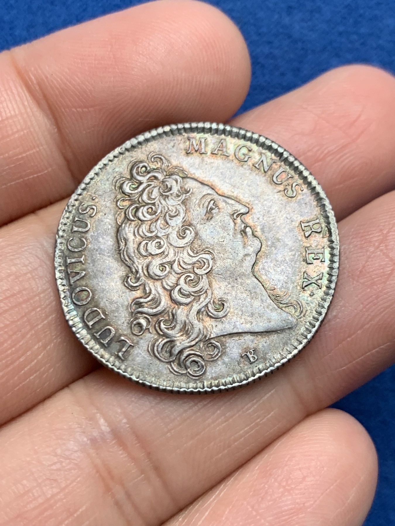 《竞宝斋》第250场-周日，周一 ，周二3场连拍 (全场包邮) 法国1690年路易十四银质jeton，皇家科学院，8.84g，30mm