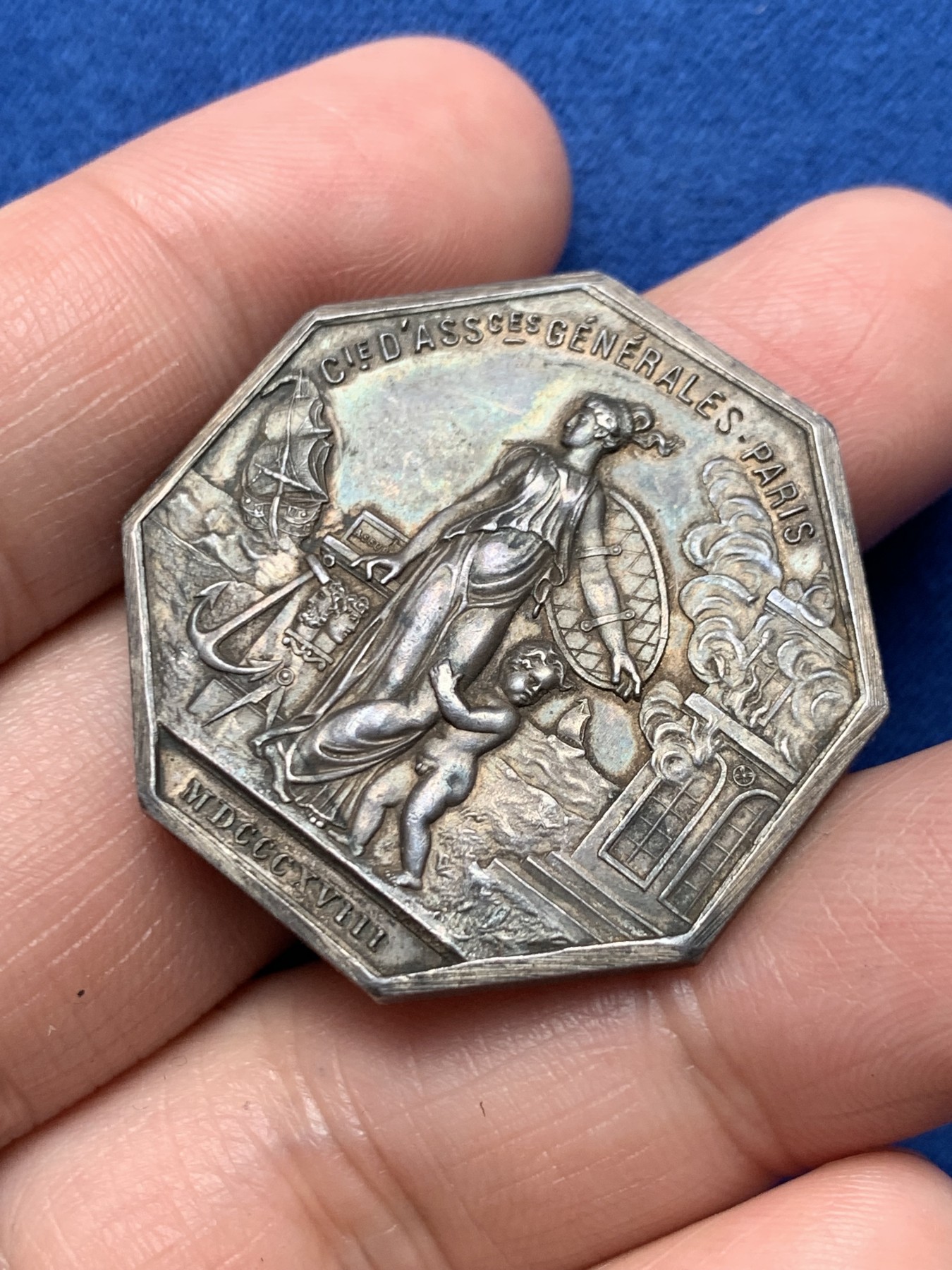 《竞宝斋》第250场-周日，周一 ，周二3场连拍 (全场包邮) 法国八角银质代币，巴黎综合保险公司，19.50g，34.3mm，边铭：丰饶角1AR银标