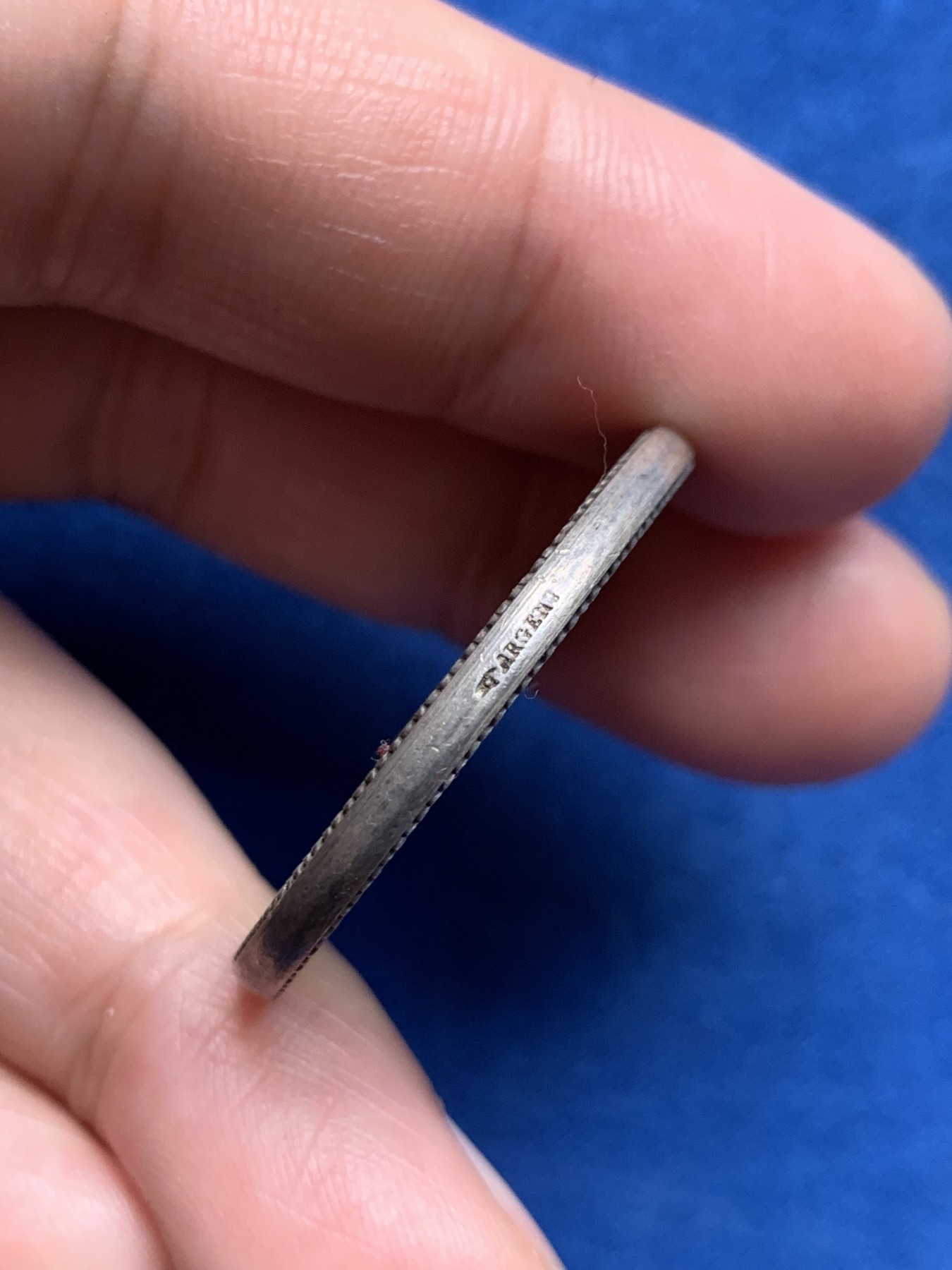 《竞宝斋》第250场-周日，周一 ，周二3场连拍 (全场包邮) 法国拿破仑里昂股票经纪人代币，19.55g，31.8mm，手指边铭，小巧厚重