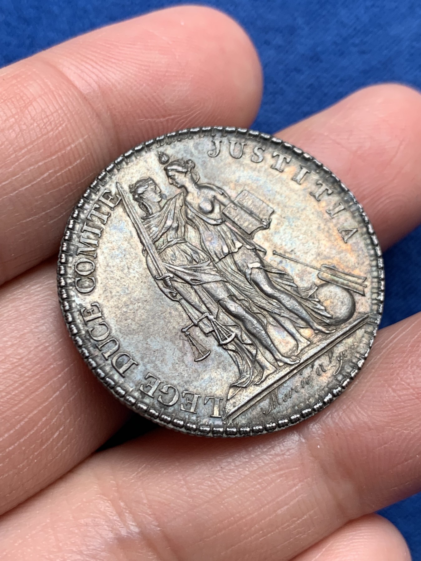 《竞宝斋》第250场-周日，周一 ，周二3场连拍 (全场包邮) 法国里昂律师事务所银质jeton，11.31g，32mm，早期齿边