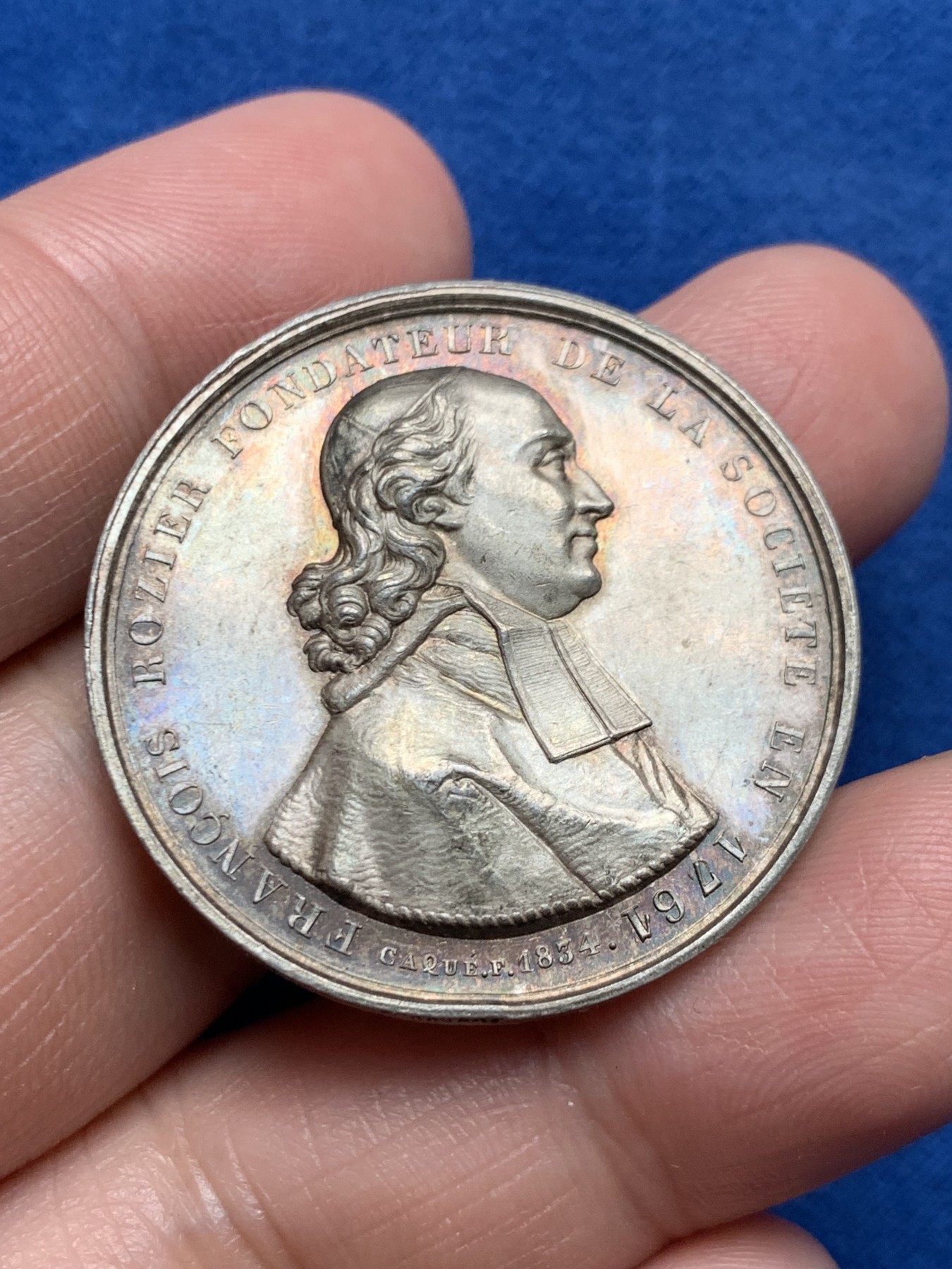 《竞宝斋》第250场-周日，周一 ，周二3场连拍 (全场包邮) 法国1834年里昂农园渔猎协会和自然历史协会银质jeton，化学家让-弗朗索瓦·罗齐尔，14.12g，35mm，手指边铭