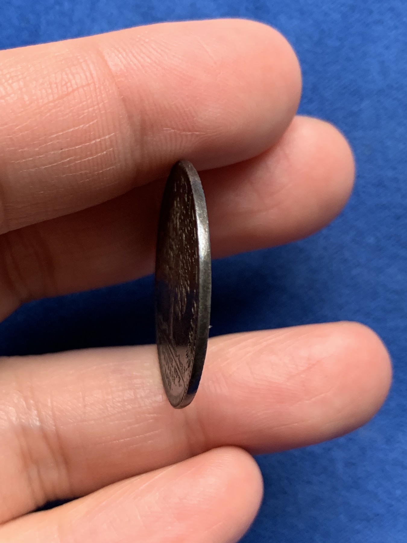 《竞宝斋》第250场-周日，周一 ，周二3场连拍 (全场包邮) 法国1688年路易十四国王寝宫管理者商会代用银币，7.45g，28.2mm