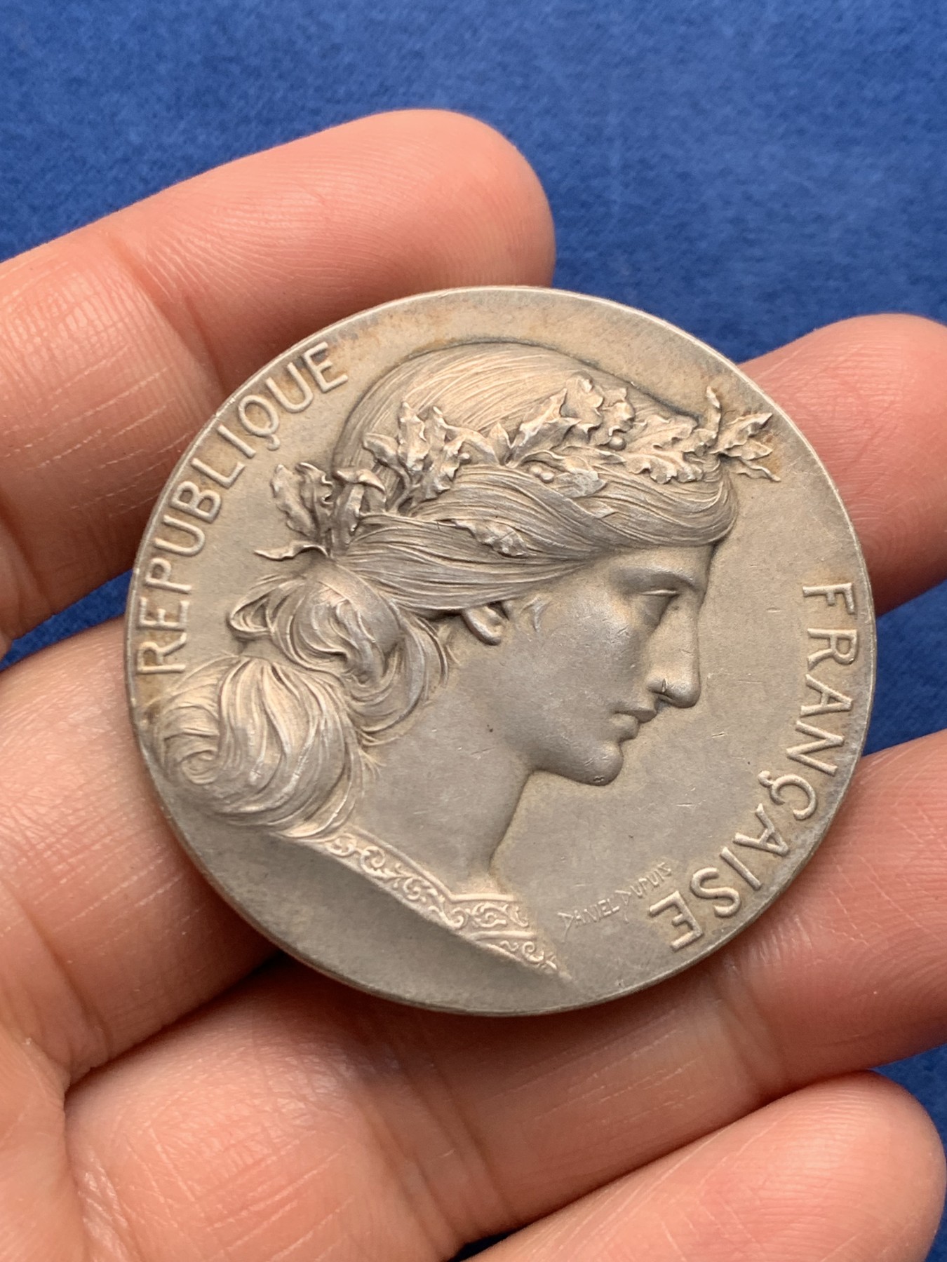 《竞宝斋》第250场-周日，周一 ，周二3场连拍 (全场包邮) 法国司法协助办公室颁发的银质奖章，37.34g，40.8mm，边铭：丰饶角1argent