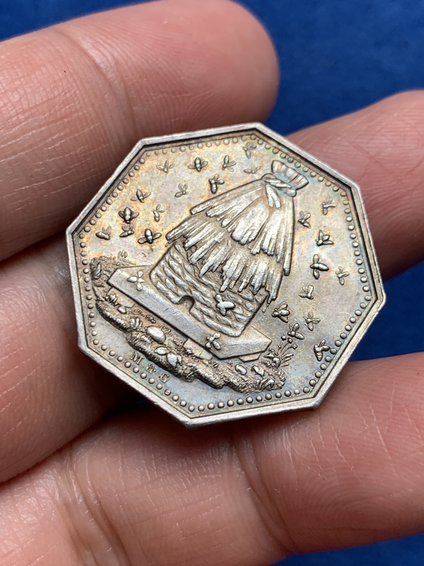 《竞宝斋》第250场-周日，周一 ，周二3场连拍 (全场包邮) 法国八角银质jeton，塞纳河畔诺让储蓄银行，11.29g，27.8mm，丰饶角边铭