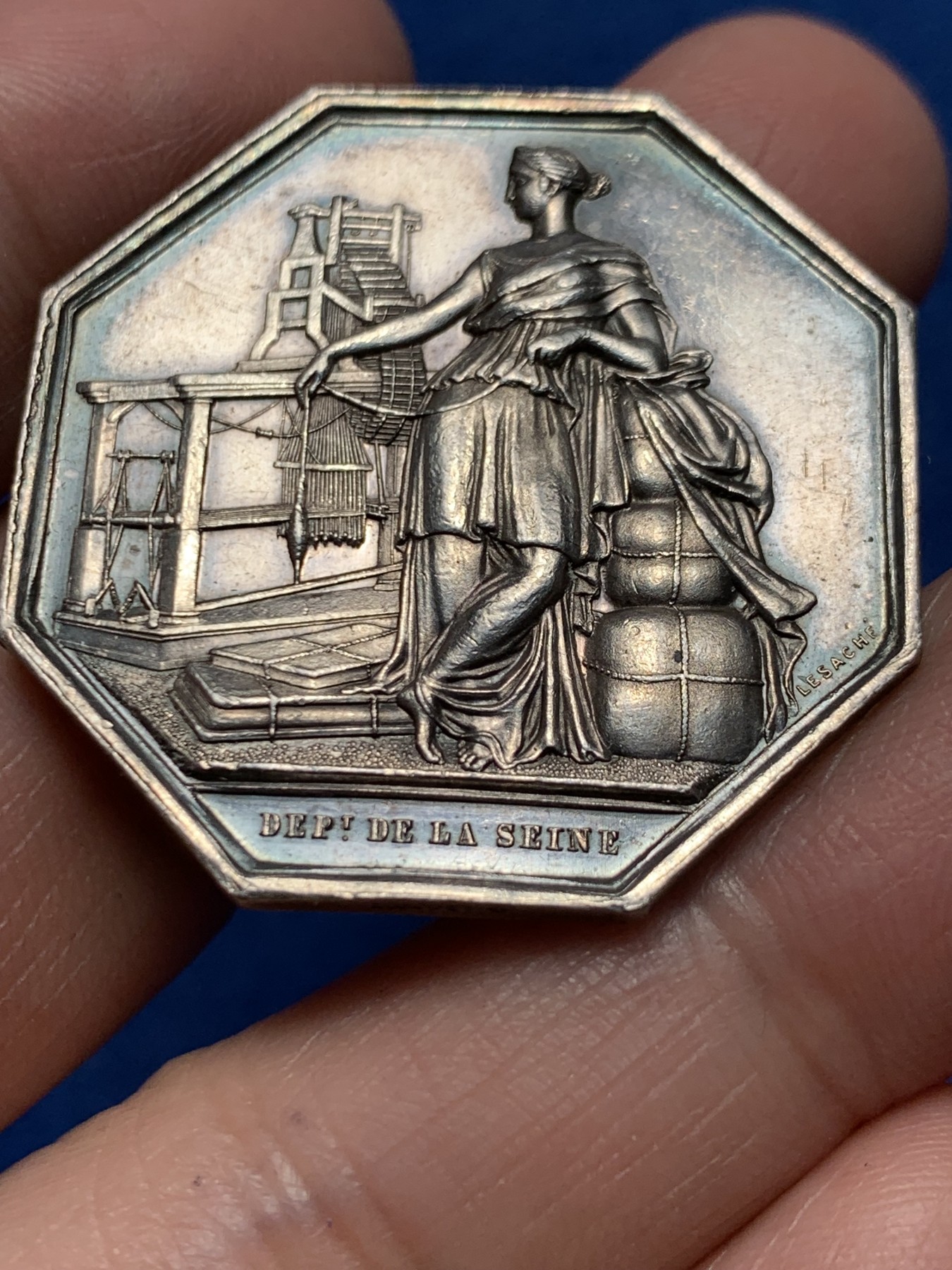 《竞宝斋》第250场-周日，周一 ，周二3场连拍 (全场包邮) 法国八角银章，塞纳河工会，18.16g，35.6mm，蜜蜂边铭