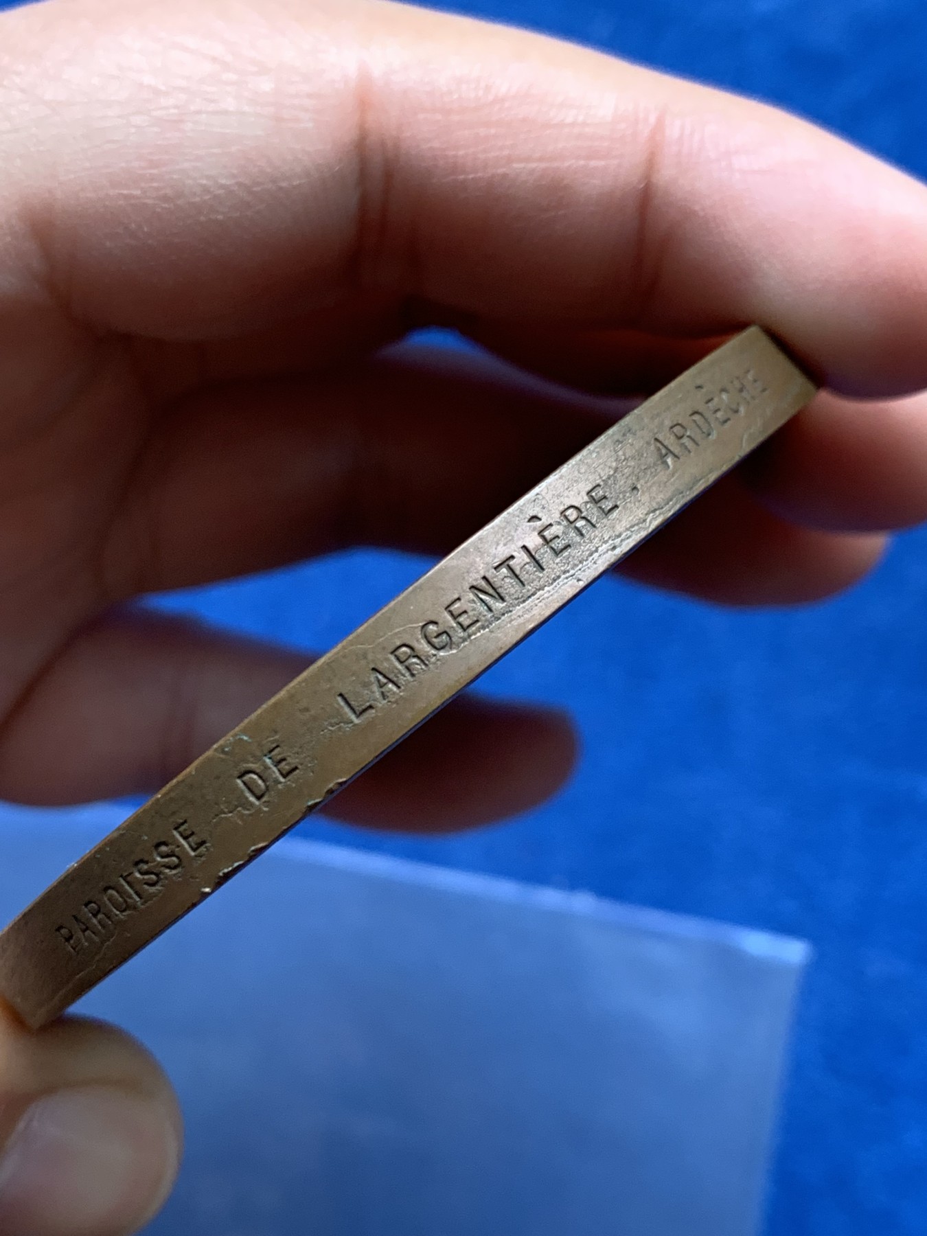 《竞宝斋》第250场-周日，周一 ，周二3场连拍 (全场包邮) 法国1874年洗礼铜章，160.41g，69.5mm，铜标边铭