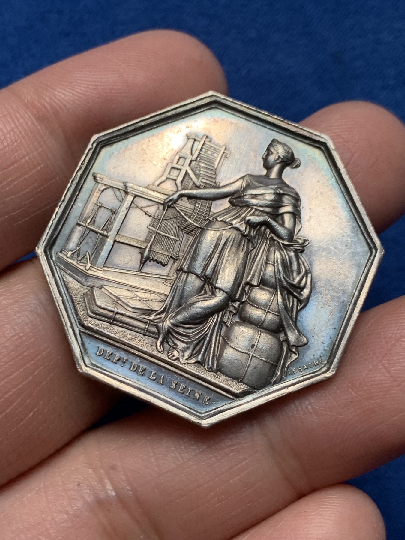 《竞宝斋》第250场-周日，周一 ，周二3场连拍 (全场包邮) 法国八角银章，塞纳河工会，18.16g，35.6mm，蜜蜂边铭