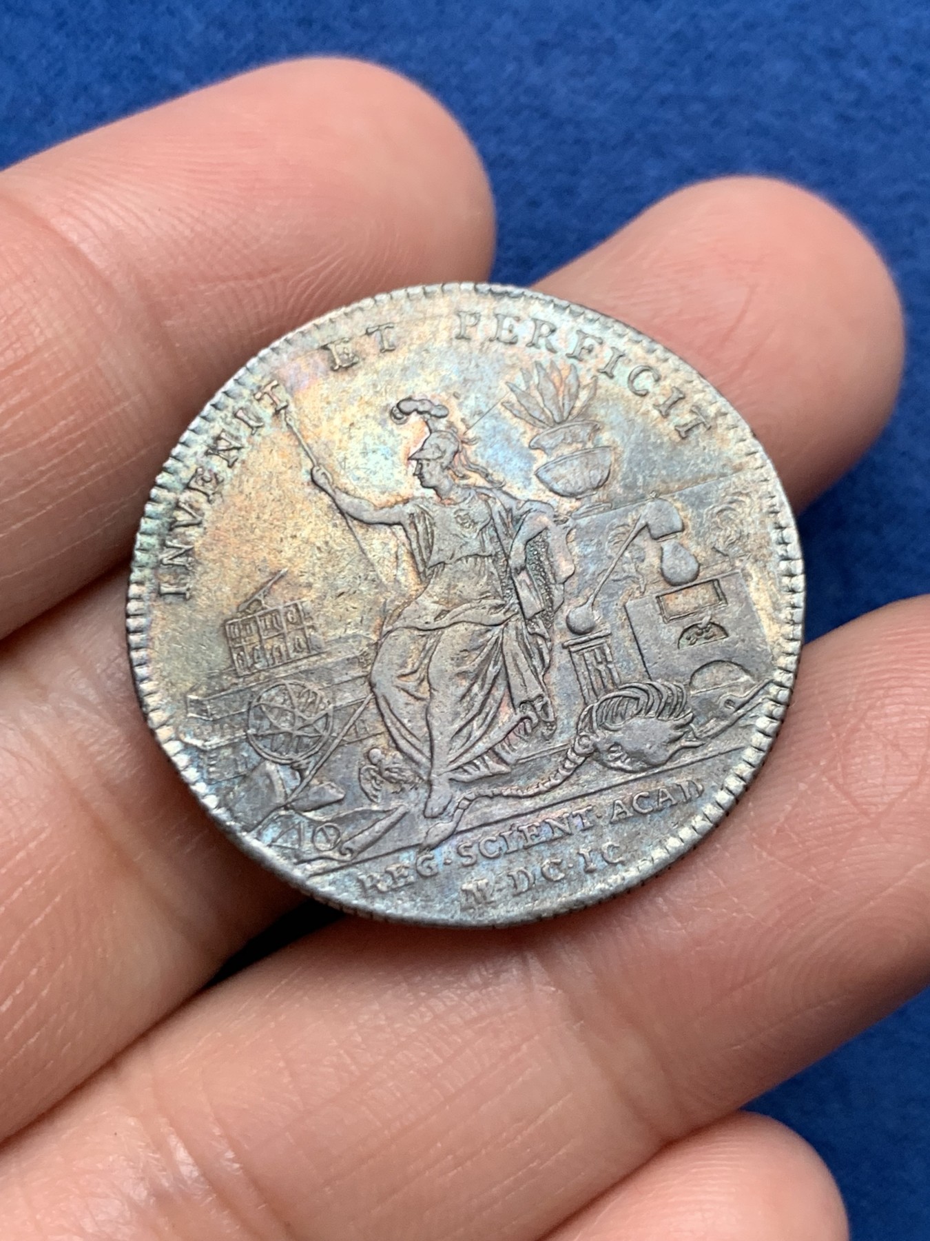 《竞宝斋》第250场-周日，周一 ，周二3场连拍 (全场包邮) 法国1690年路易十四银质jeton，皇家科学院，8.84g，30mm