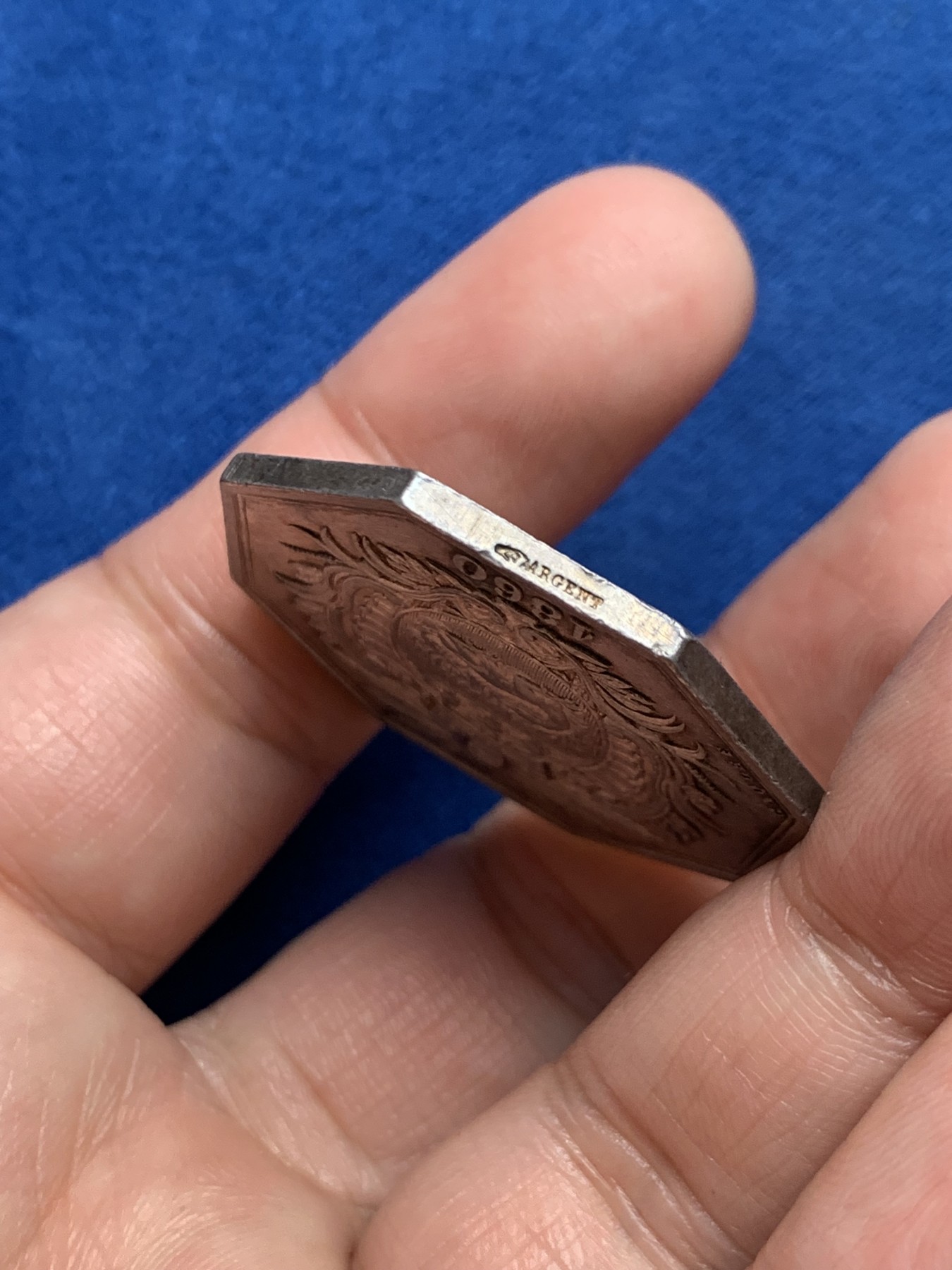 《竞宝斋》第250场-周日，周一 ，周二3场连拍 (全场包邮) 法国JETON银质八角，1860年勒阿弗尔海上保险公司，19.11g，35.4mm，1845-1860年手指边铭