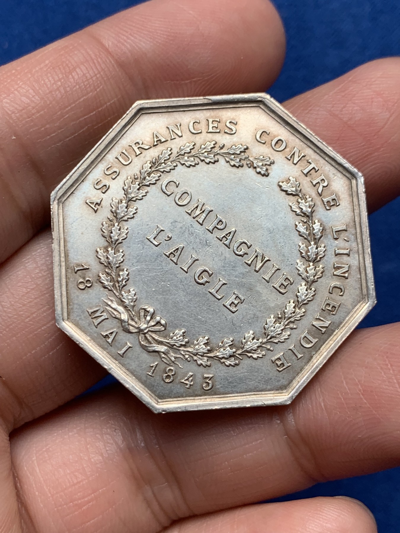 《竞宝斋》第250场-周日，周一 ，周二3场连拍 (全场包邮) 法国雄鹰保险公司八角代用银币，丰饶角边铭，对边直径36.3mm，重量21.58g