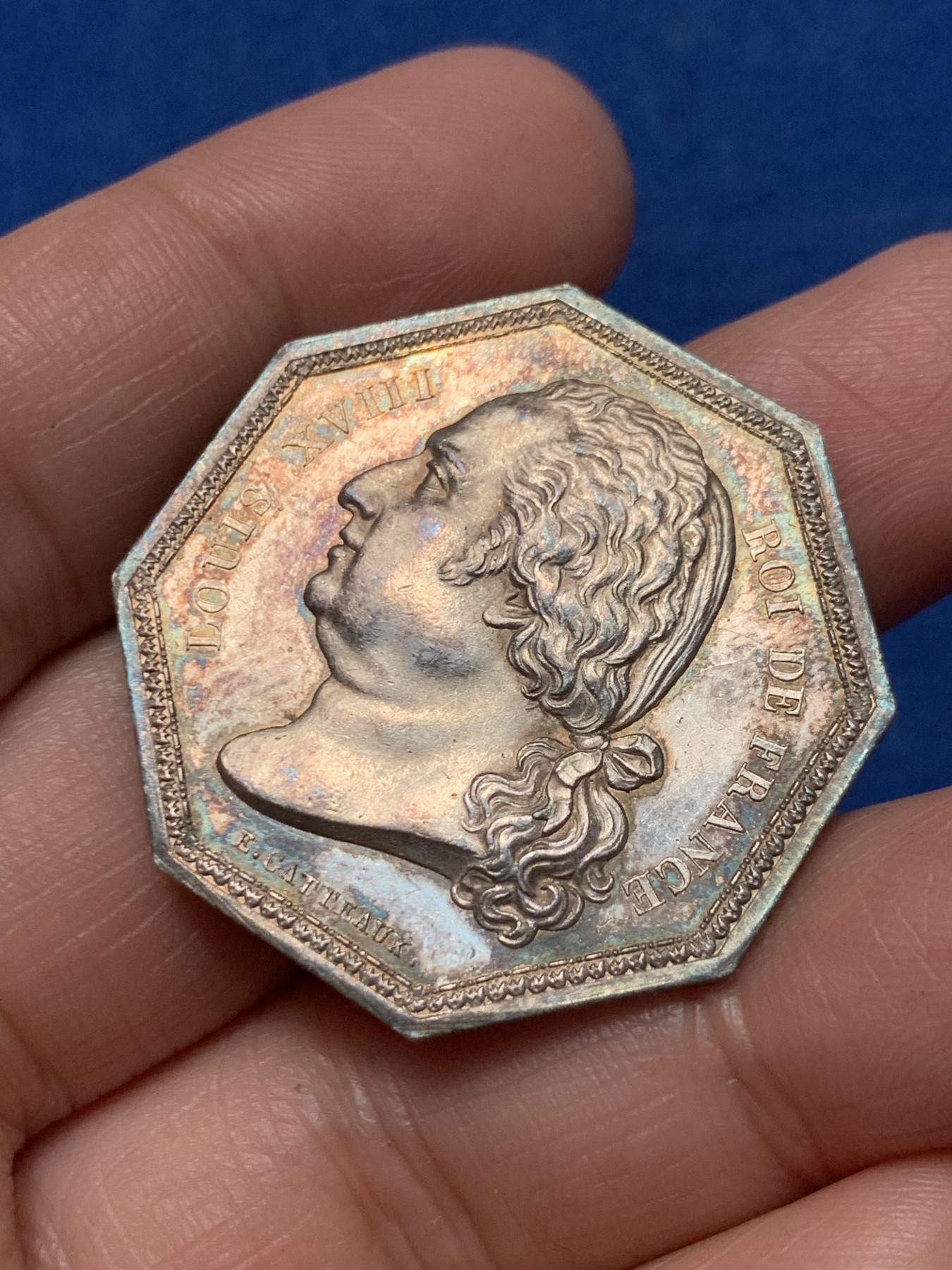 《竞宝斋》第250场-周日，周一 ，周二3场连拍 (全场包邮) 法国1816年路易十八皇家音乐学院八角银代币，15.90g，34.6mm，早期无边铭