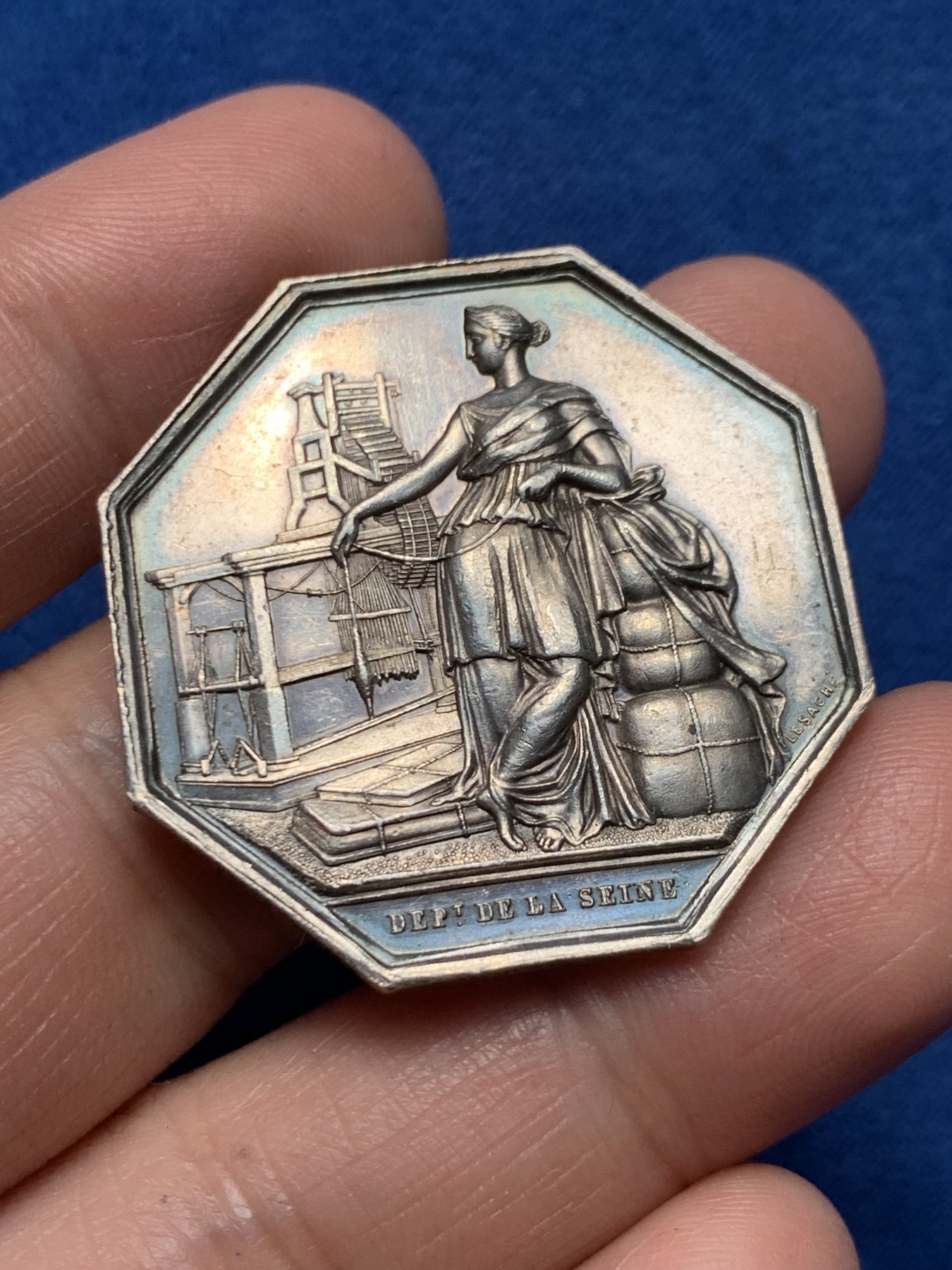 《竞宝斋》第250场-周日，周一 ，周二3场连拍 (全场包邮) 法国八角银章，塞纳河工会，18.16g，35.6mm，蜜蜂边铭