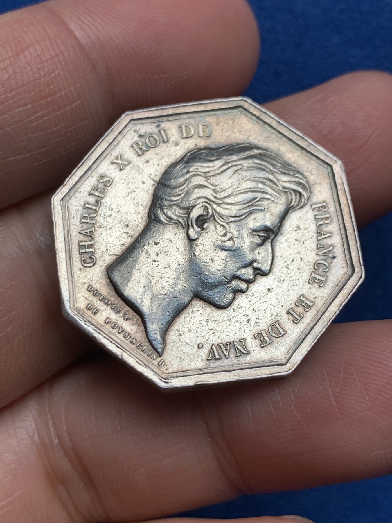 《竞宝斋》第250场-周日，周一 ，周二3场连拍 (全场包邮) 法国法律和法警听证会八角银质代币，12.19g，30.3mm，早期无边铭