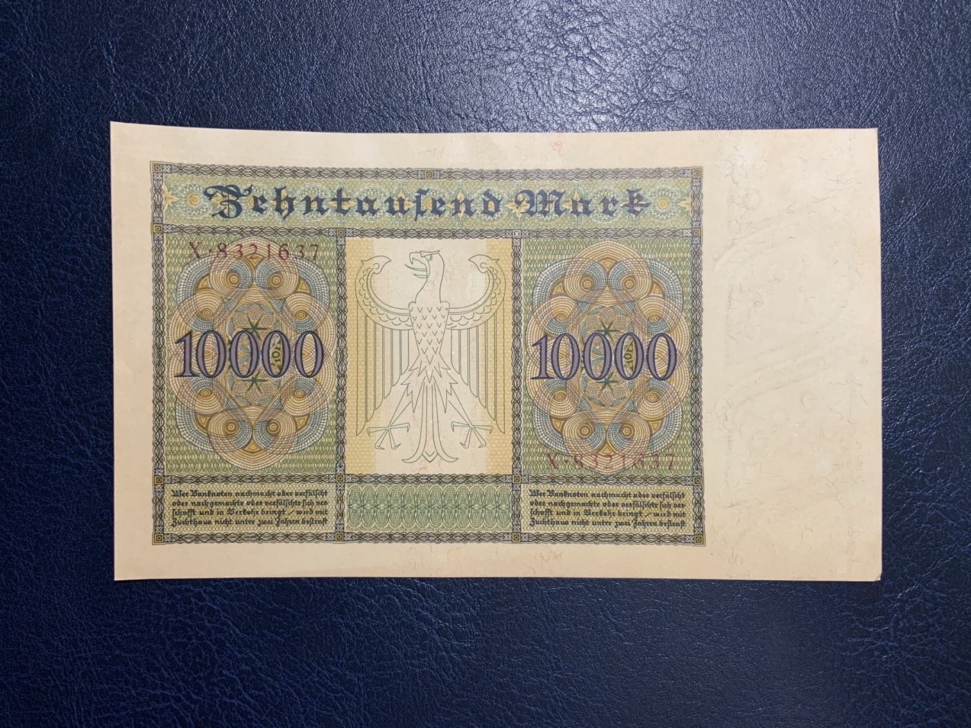 收藏联盟Quantum Auction 第331期拍卖  德国1922年10000马克 品相UNC- 超大票幅 初版红库印 票面压痕为原始工艺原因