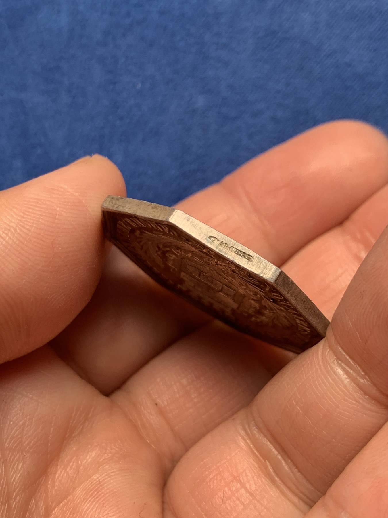 《竞宝斋》第250场-周日，周一 ，周二3场连拍 (全场包邮) 法国八角银质代币，罗纳公证处，16.56g，33.2mm，手指边铭