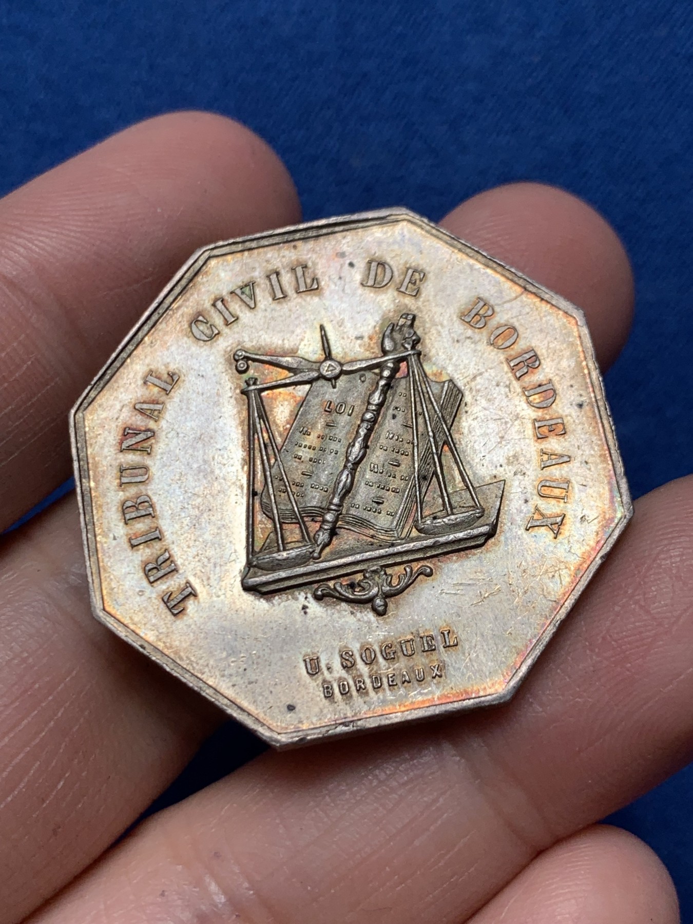 《竞宝斋》第250场-周日，周一 ，周二3场连拍 (全场包邮) 法国JETON银质八角，波尔多民事法院，刻字：Boudias报告员 1883-84，20.17g，35.6mm，丰饶角边铭