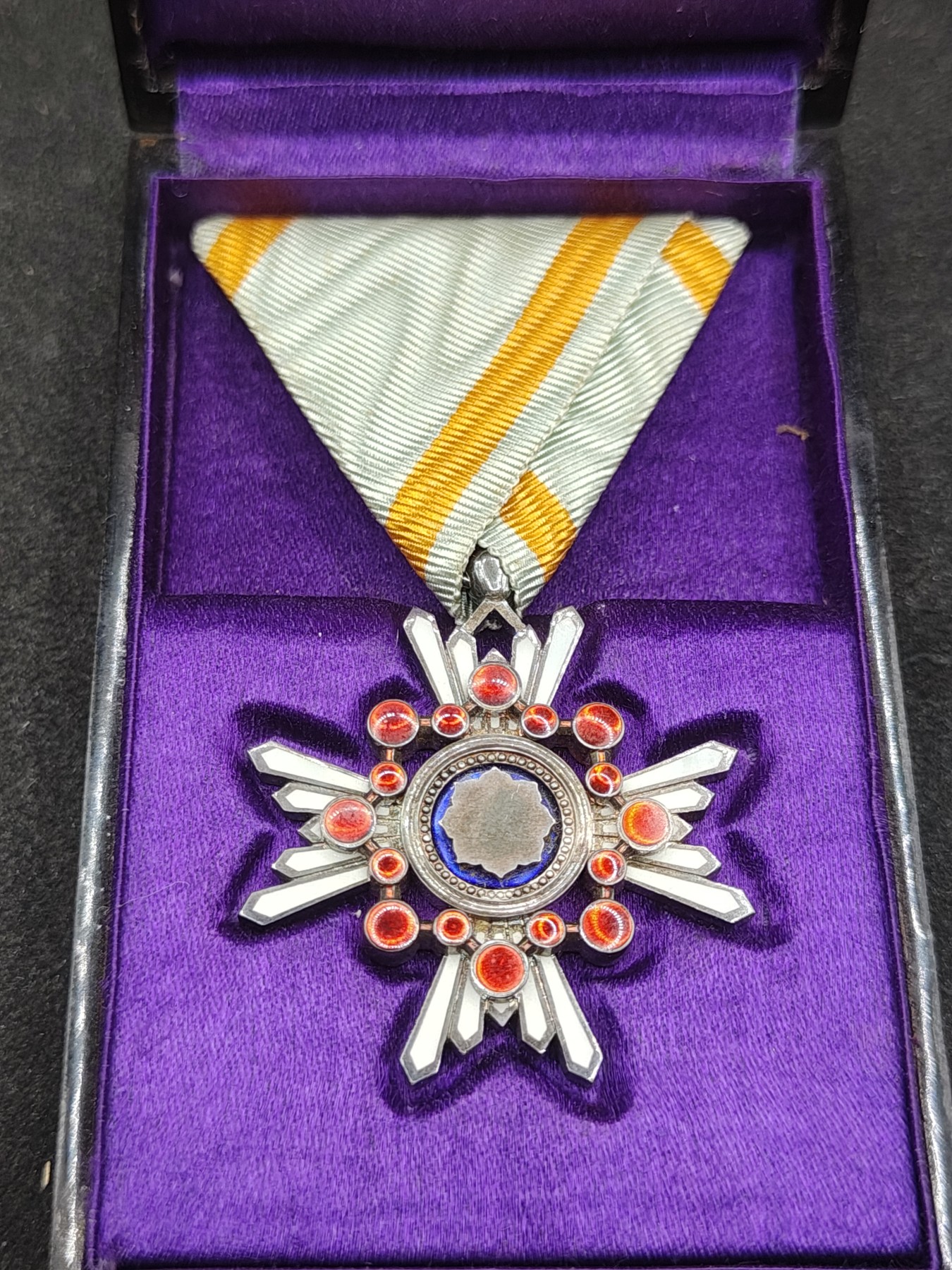 全场0元起拍 第140期 咸鱼国勋章拍卖专场 3月20日（周三）下午6：00开始 明治时期 六等瑞宝章银制带盒