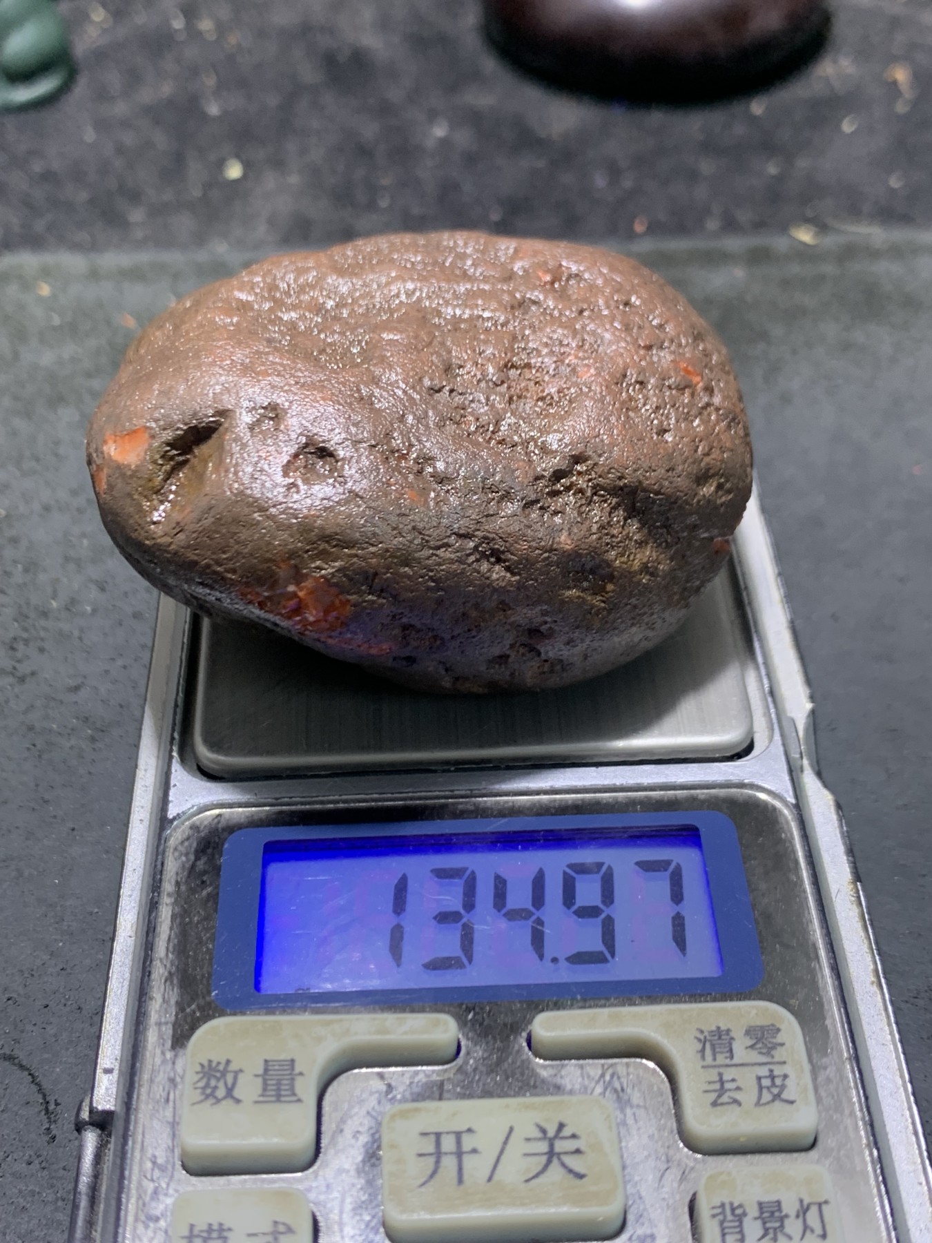 精美铁皮开窗料南红玛瑙原石一颗