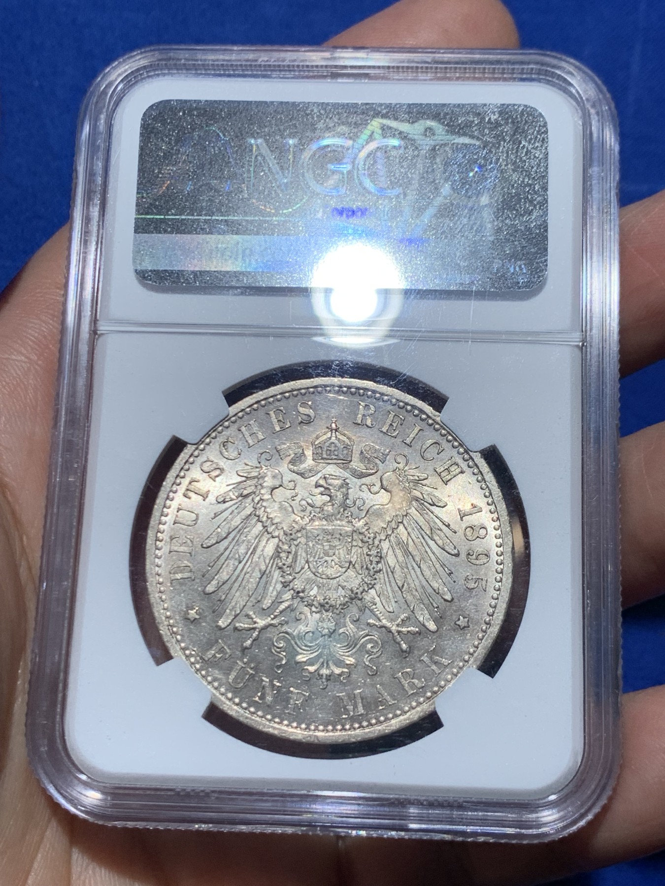 《竞宝斋》第249场-周日，周一 ，周二3场连拍 (全场包邮) NGC MS61 德国普鲁士 1895年 威廉二世大头 5马克 银币