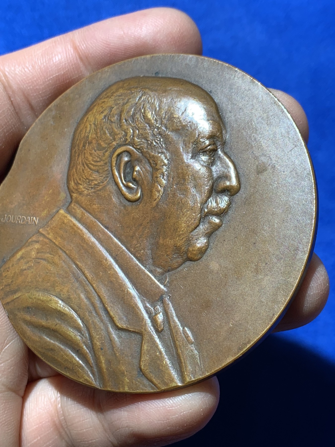 《竞宝斋》第249场-周日，周一 ，周二3场连拍 (全场包邮) 1913 比利时总统维萨尔铜章，直径65.4mm，约90.6克