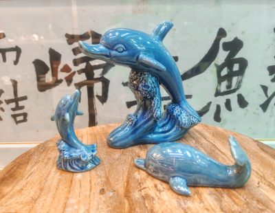 景德镇蓝釉陶瓷海豚艺术摆件“和谐” - 景德镇蓝釉陶瓷海豚艺术摆件“和谐”