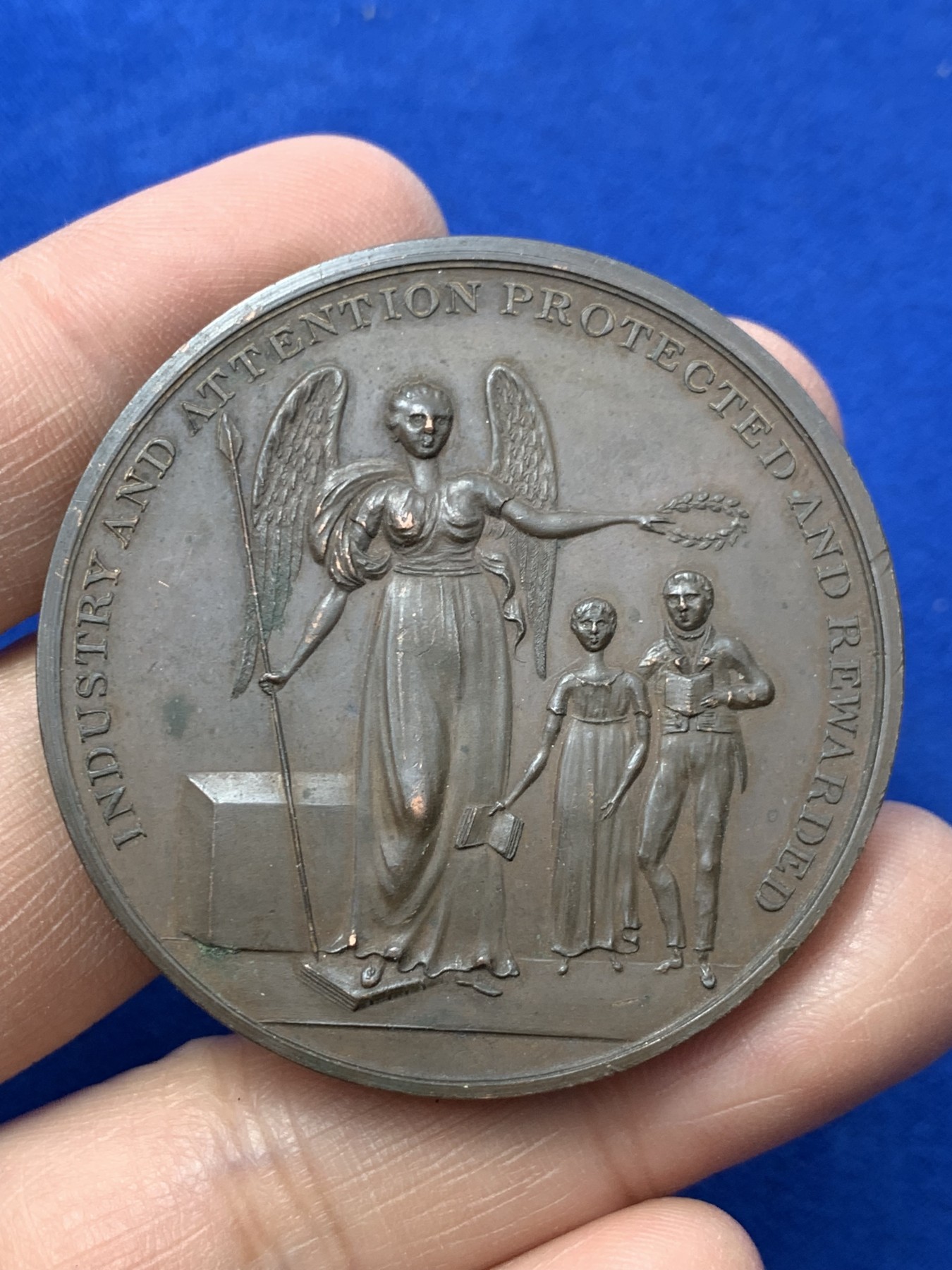 《竞宝斋》第249场-周日，周一 ，周二3场连拍 (全场包邮) 19世纪中期英国行业保护铜章，直径48.1mm，约58.1克