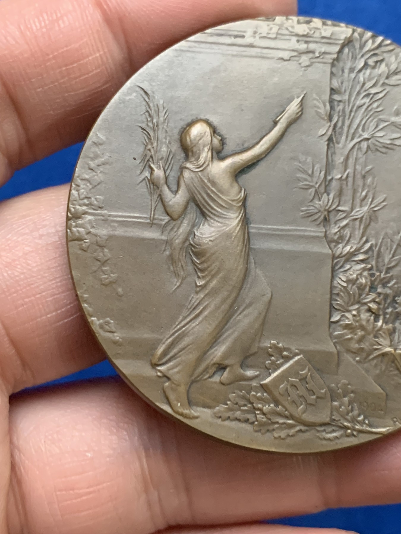 《竞宝斋》第249场-周日，周一 ，周二3场连拍 (全场包邮) 1904 法国新闻业铜章，直径51.1mm，66.1克