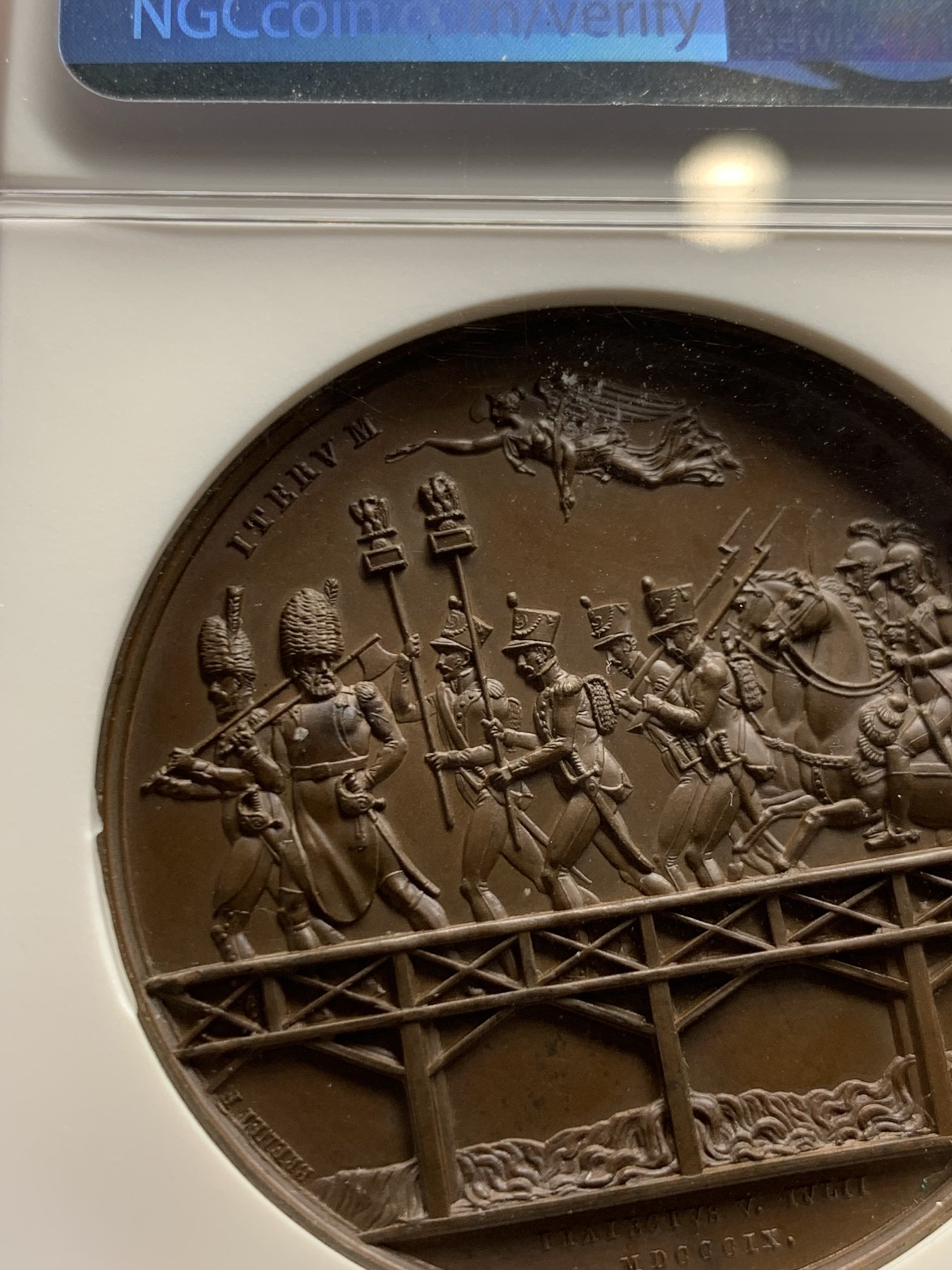 《竞宝斋》第249场-周日，周一 ，周二3场连拍 (全场包邮) NGC MS64BN 法国 1809 阿斯佩恩-艾斯林战役纪念大铜章 加厚盒 漂亮设计 铜色舒服